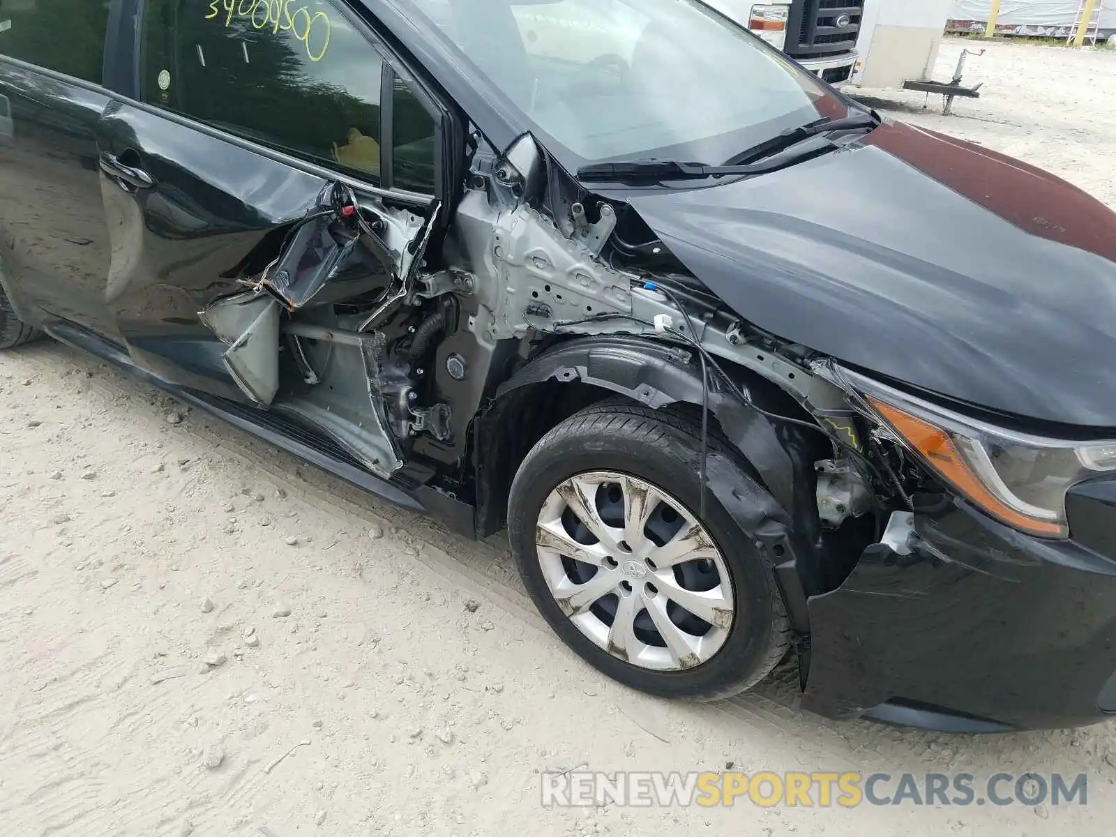 9 Photograph of a damaged car JTDEPRAE8LJ021287 TOYOTA COROLLA 2020