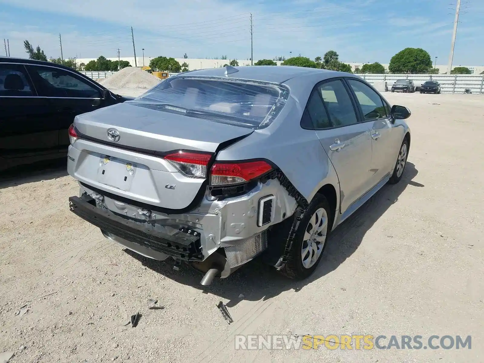 4 Photograph of a damaged car JTDEPRAE8LJ021404 TOYOTA COROLLA 2020