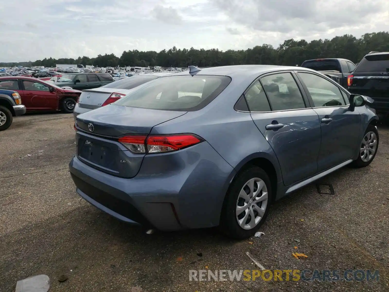 4 Photograph of a damaged car JTDEPRAE8LJ022889 TOYOTA COROLLA 2020