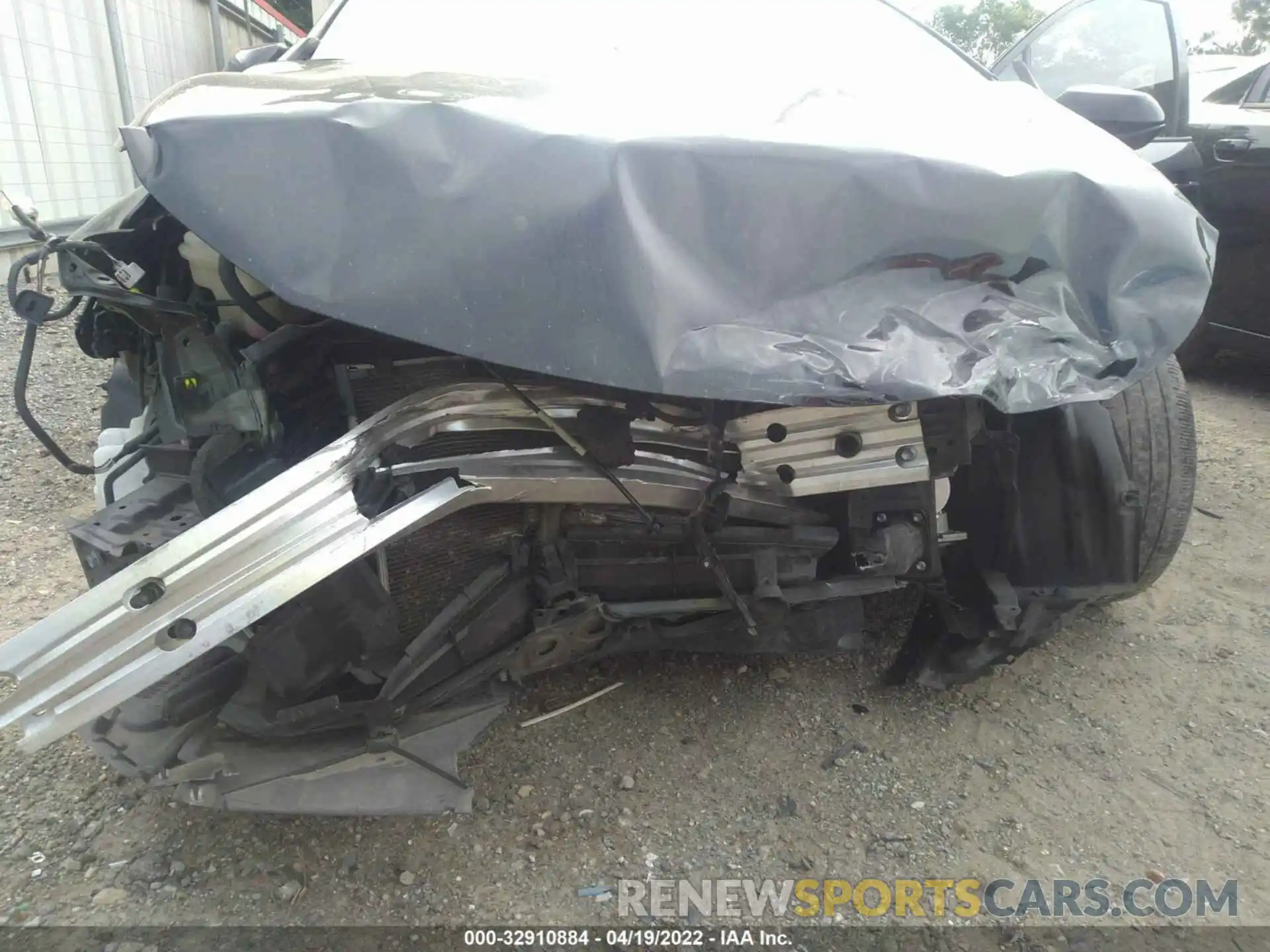 6 Photograph of a damaged car JTDEPRAE8LJ023122 TOYOTA COROLLA 2020