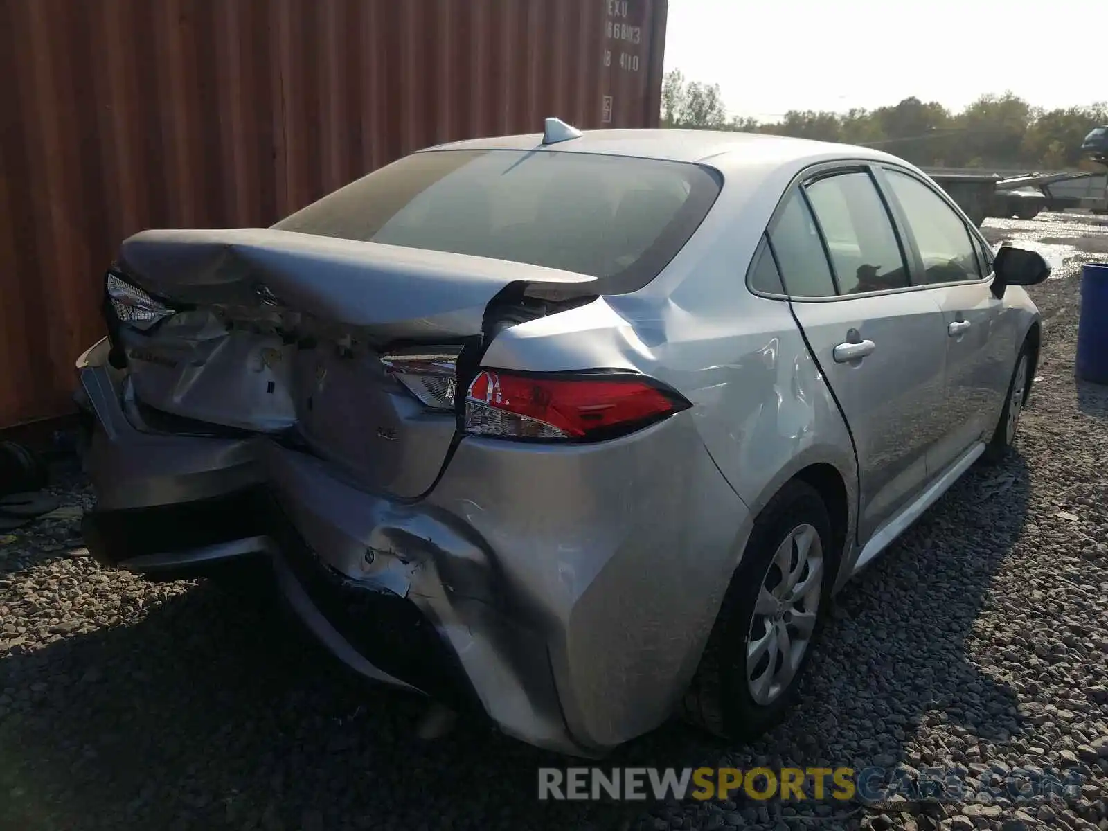 4 Photograph of a damaged car JTDEPRAE8LJ023248 TOYOTA COROLLA 2020