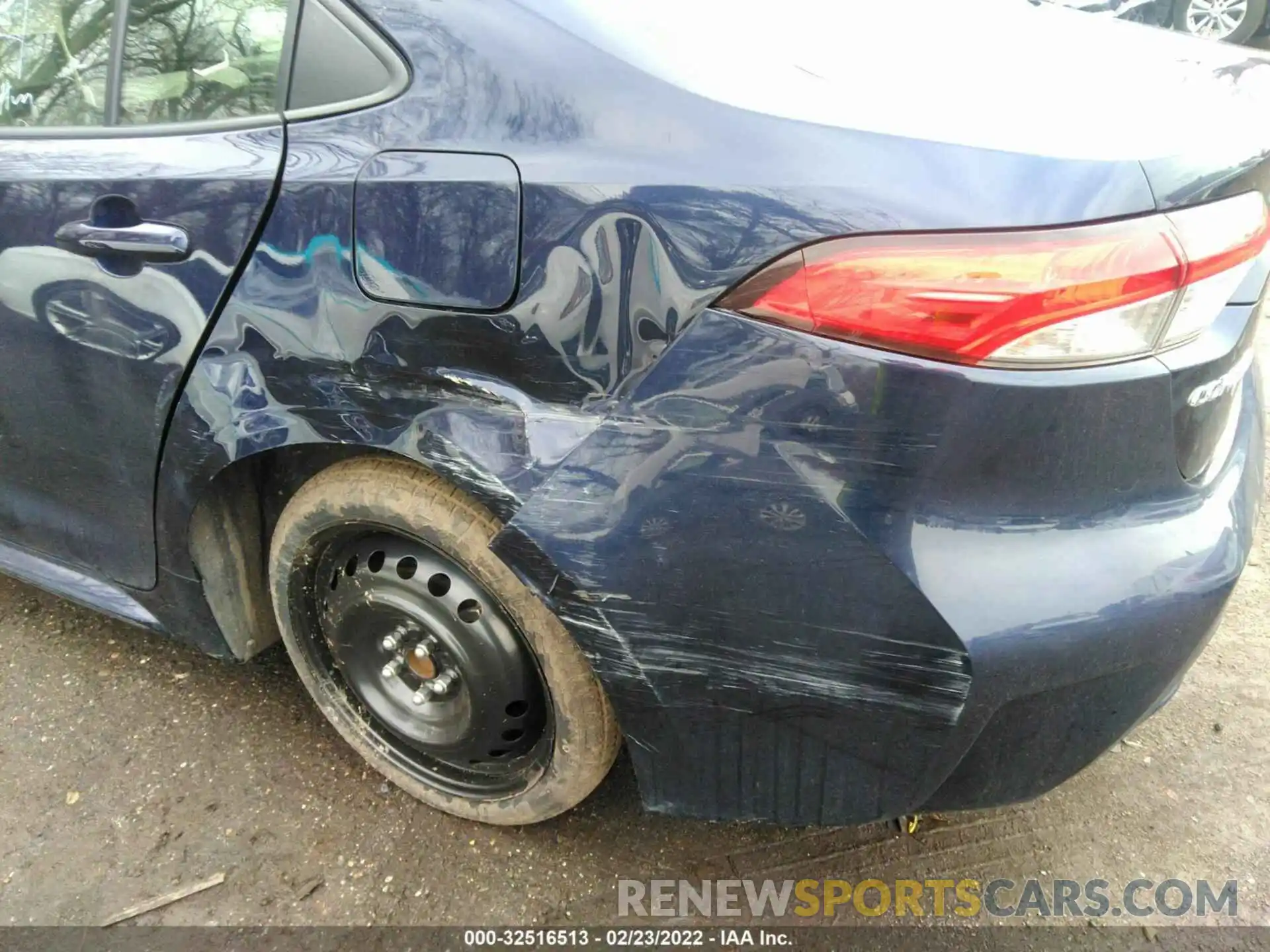 6 Photograph of a damaged car JTDEPRAE8LJ023881 TOYOTA COROLLA 2020