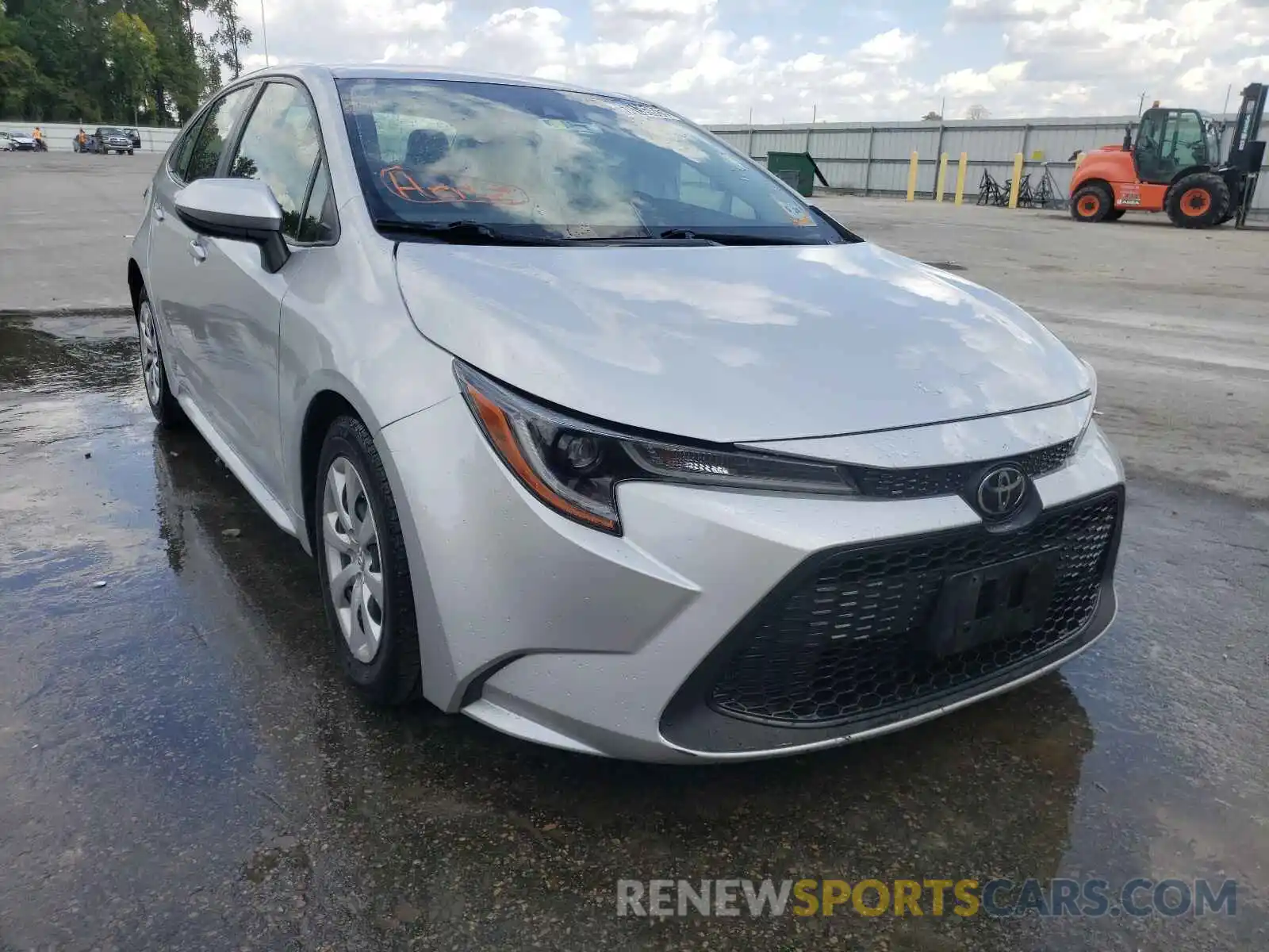 1 Photograph of a damaged car JTDEPRAE8LJ024321 TOYOTA COROLLA 2020