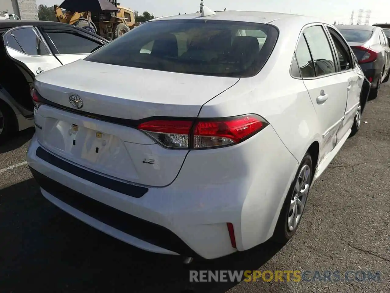 4 Photograph of a damaged car JTDEPRAE8LJ026957 TOYOTA COROLLA 2020