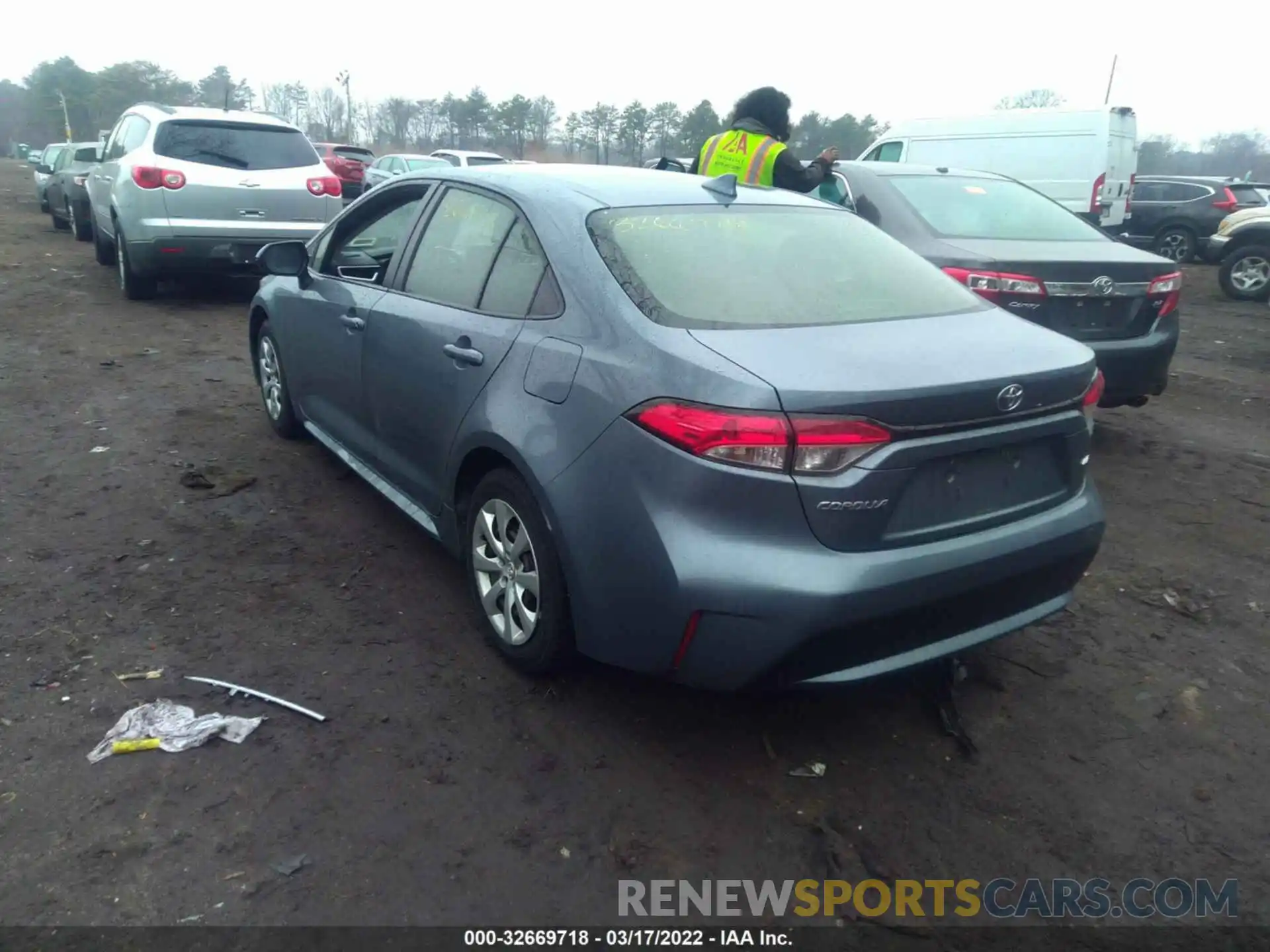 3 Photograph of a damaged car JTDEPRAE8LJ027302 TOYOTA COROLLA 2020