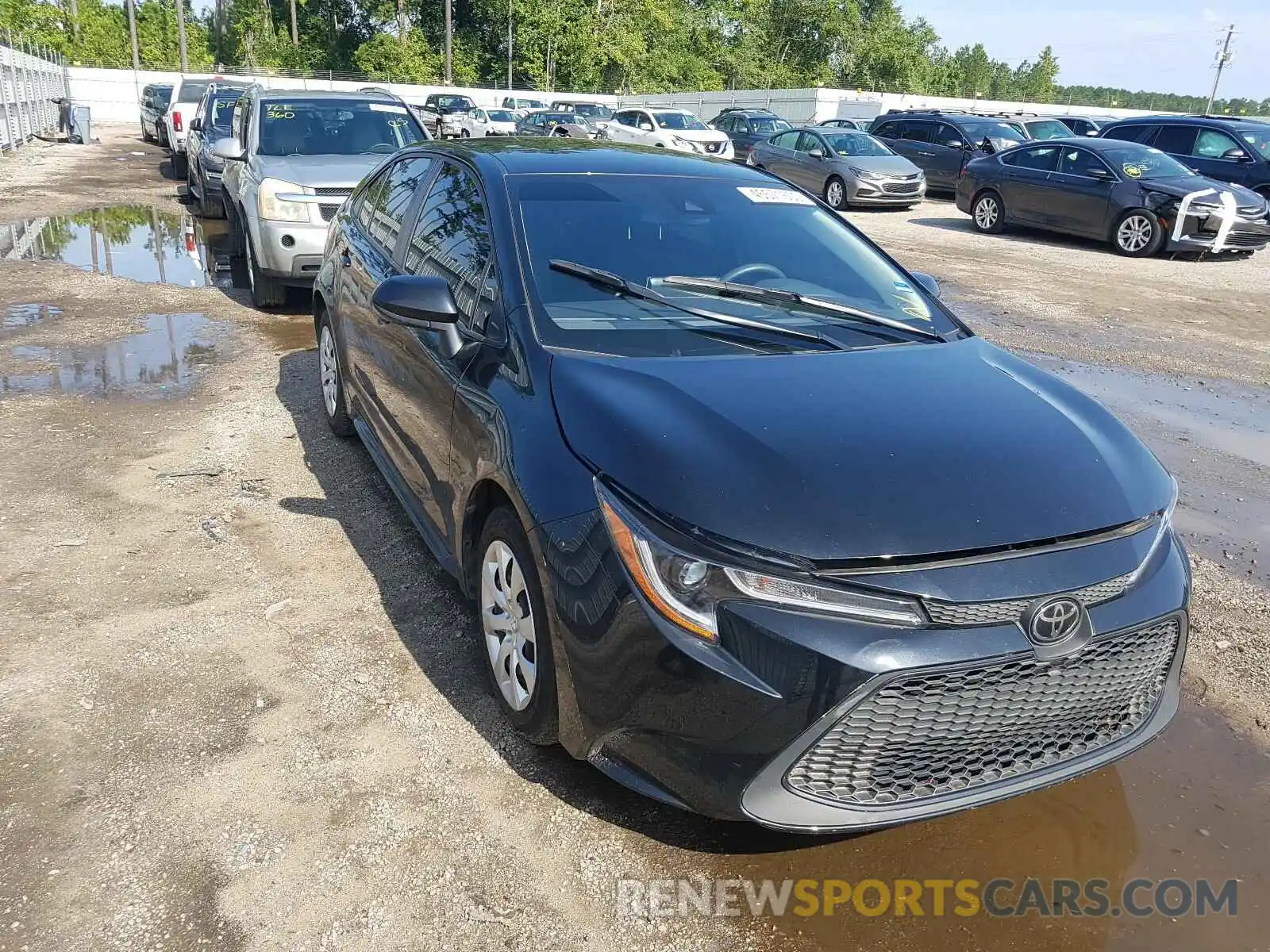 1 Photograph of a damaged car JTDEPRAE8LJ027672 TOYOTA COROLLA 2020