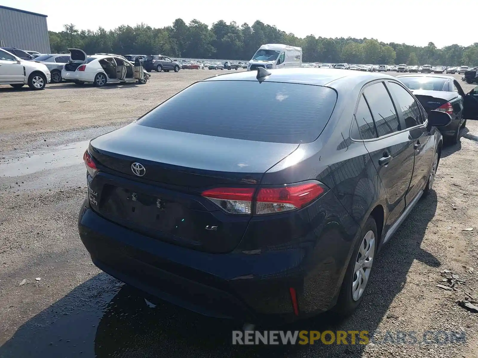 4 Photograph of a damaged car JTDEPRAE8LJ027672 TOYOTA COROLLA 2020