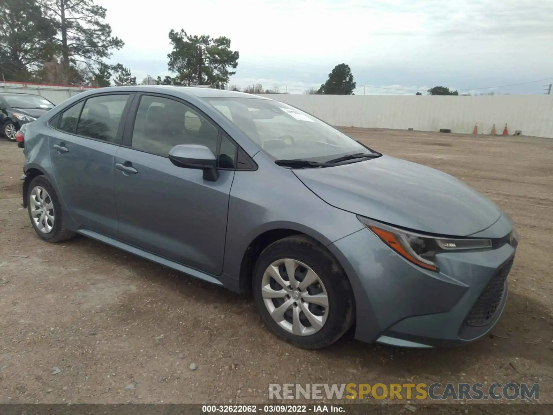 1 Photograph of a damaged car JTDEPRAE8LJ028210 TOYOTA COROLLA 2020