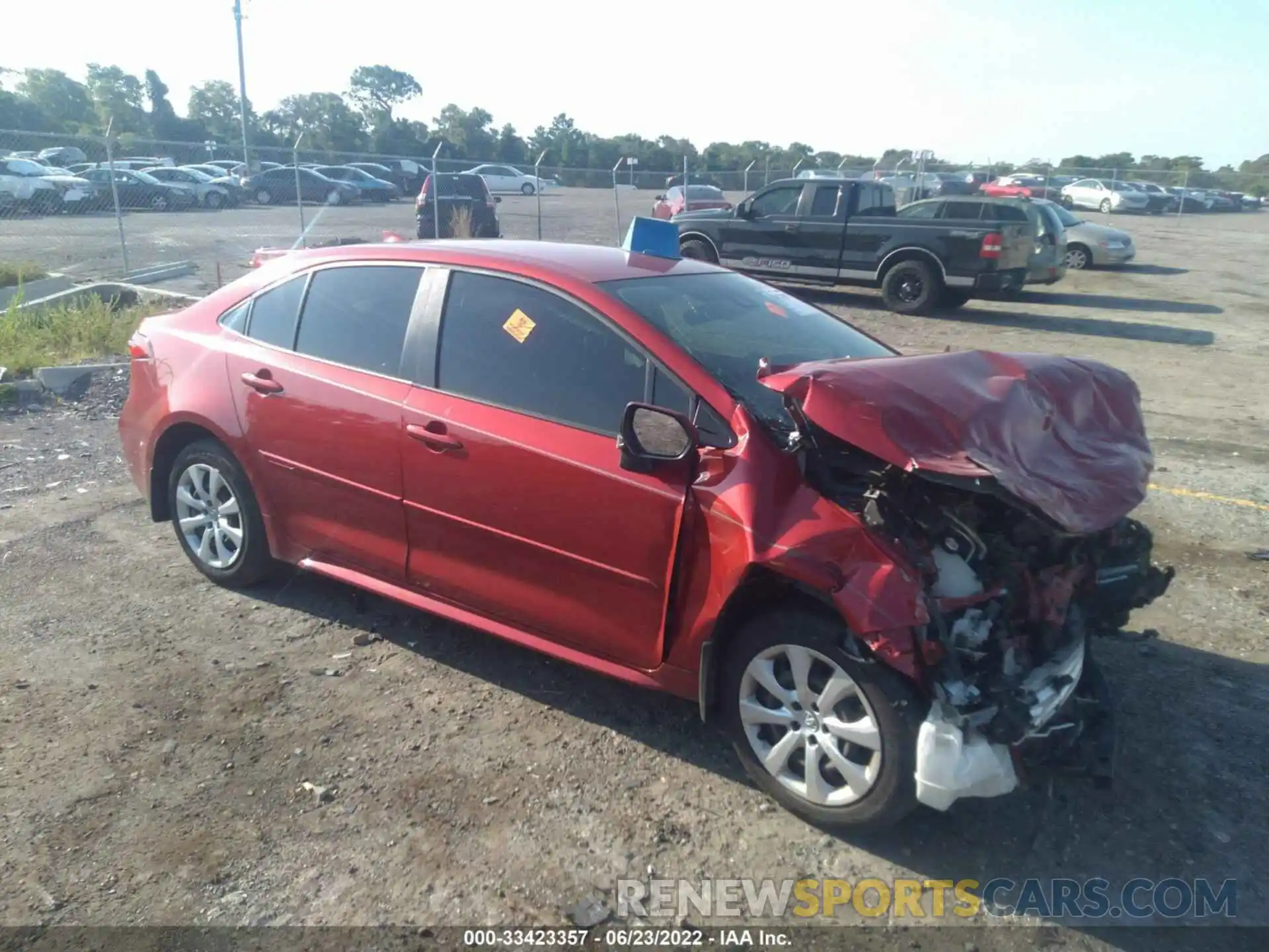 1 Photograph of a damaged car JTDEPRAE8LJ028644 TOYOTA COROLLA 2020