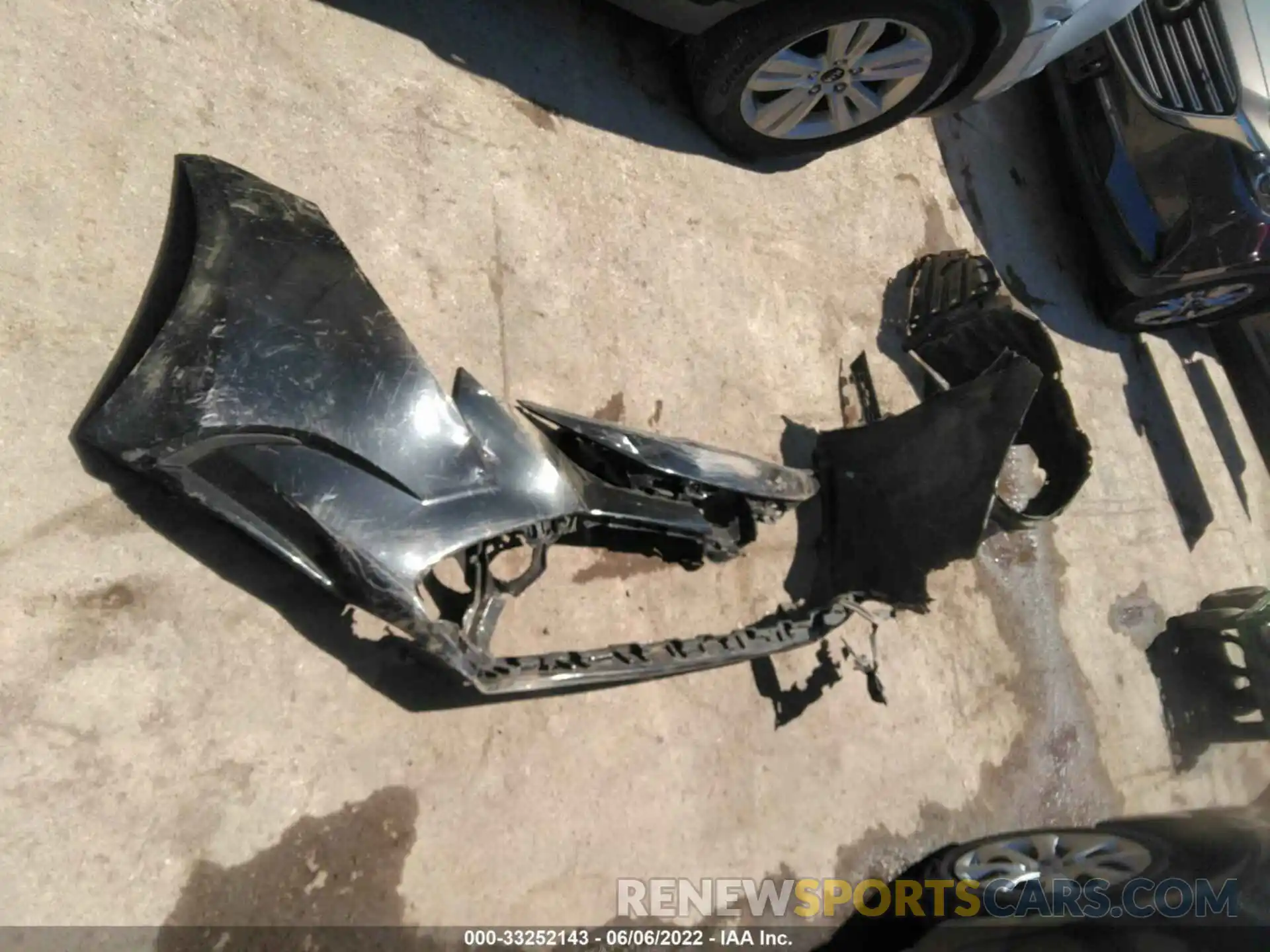 11 Photograph of a damaged car JTDEPRAE8LJ029115 TOYOTA COROLLA 2020