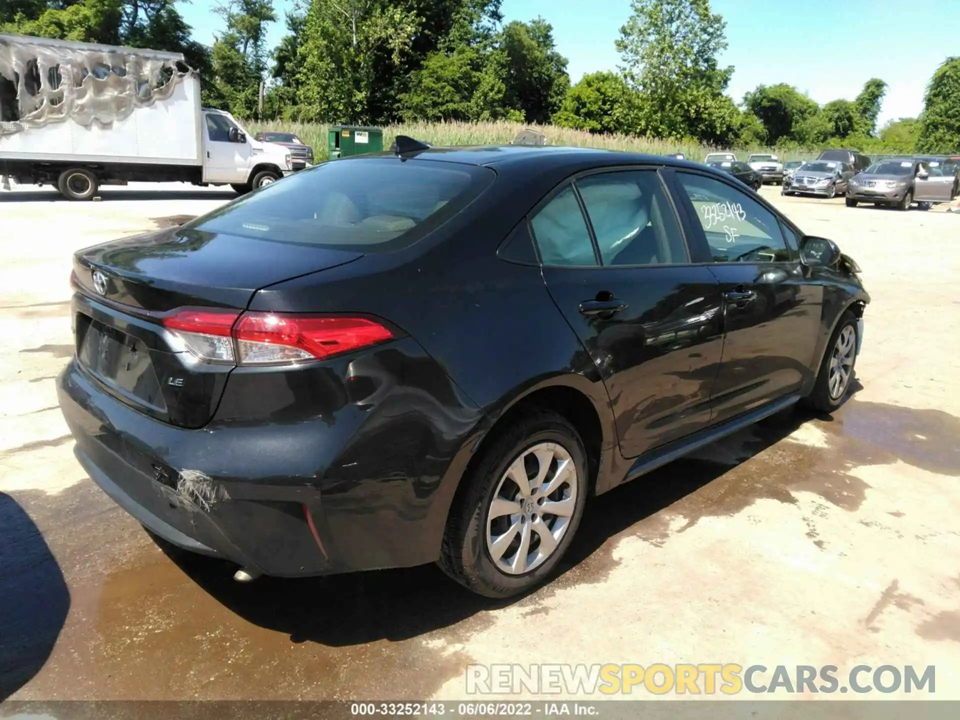 4 Photograph of a damaged car JTDEPRAE8LJ029115 TOYOTA COROLLA 2020