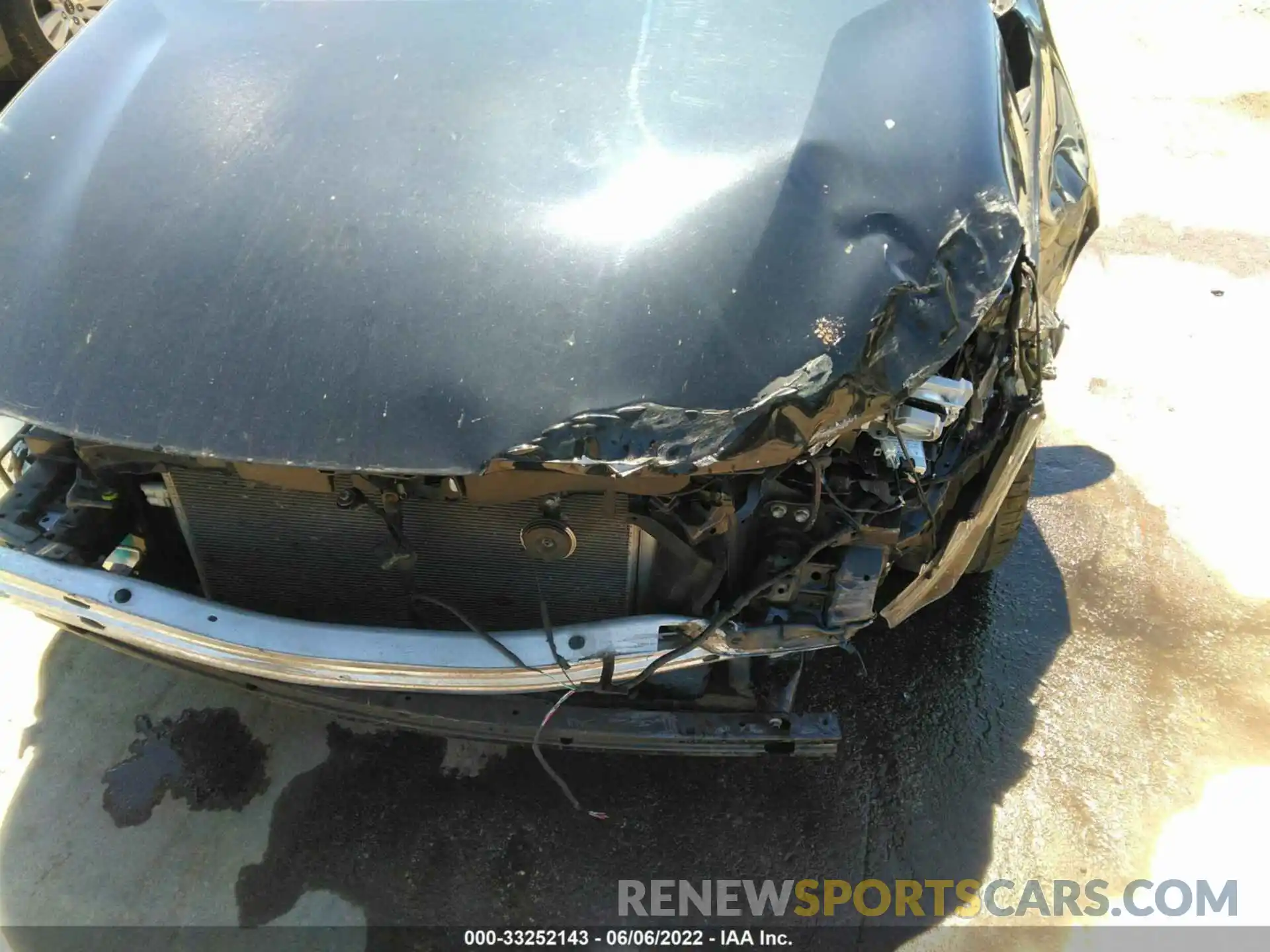 5 Photograph of a damaged car JTDEPRAE8LJ029115 TOYOTA COROLLA 2020