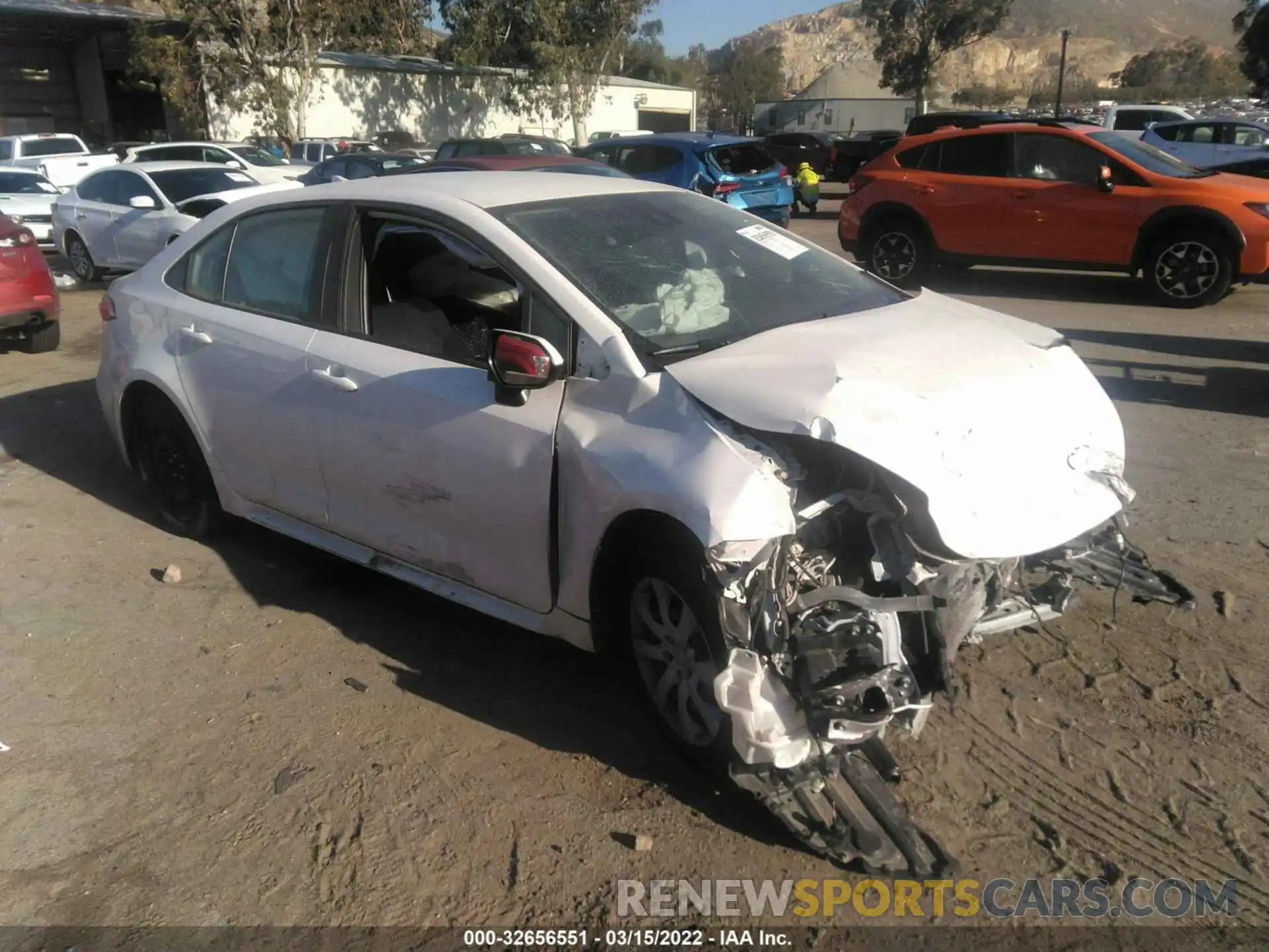 1 Photograph of a damaged car JTDEPRAE8LJ029843 TOYOTA COROLLA 2020