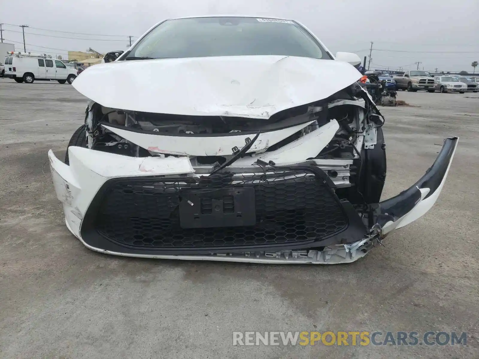 9 Photograph of a damaged car JTDEPRAE8LJ030135 TOYOTA COROLLA 2020