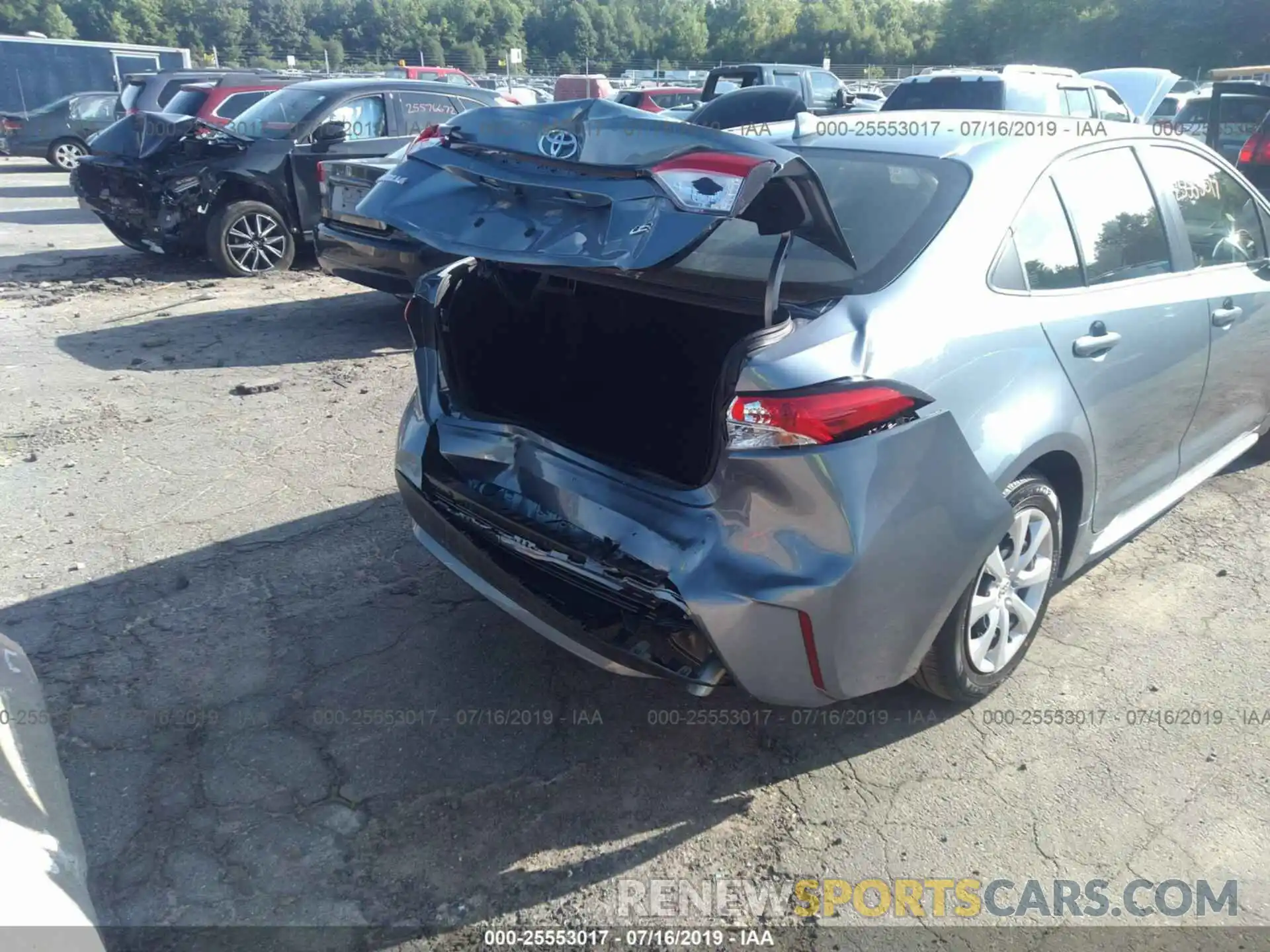 6 Photograph of a damaged car JTDEPRAE8LJ030510 TOYOTA COROLLA 2020