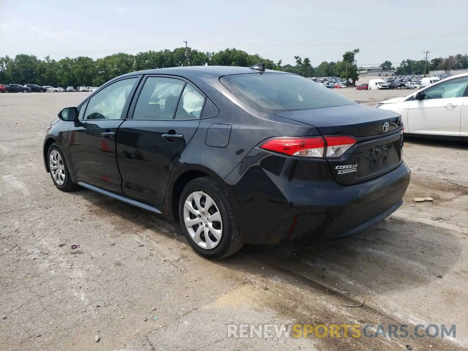 3 Photograph of a damaged car JTDEPRAE8LJ031205 TOYOTA COROLLA 2020