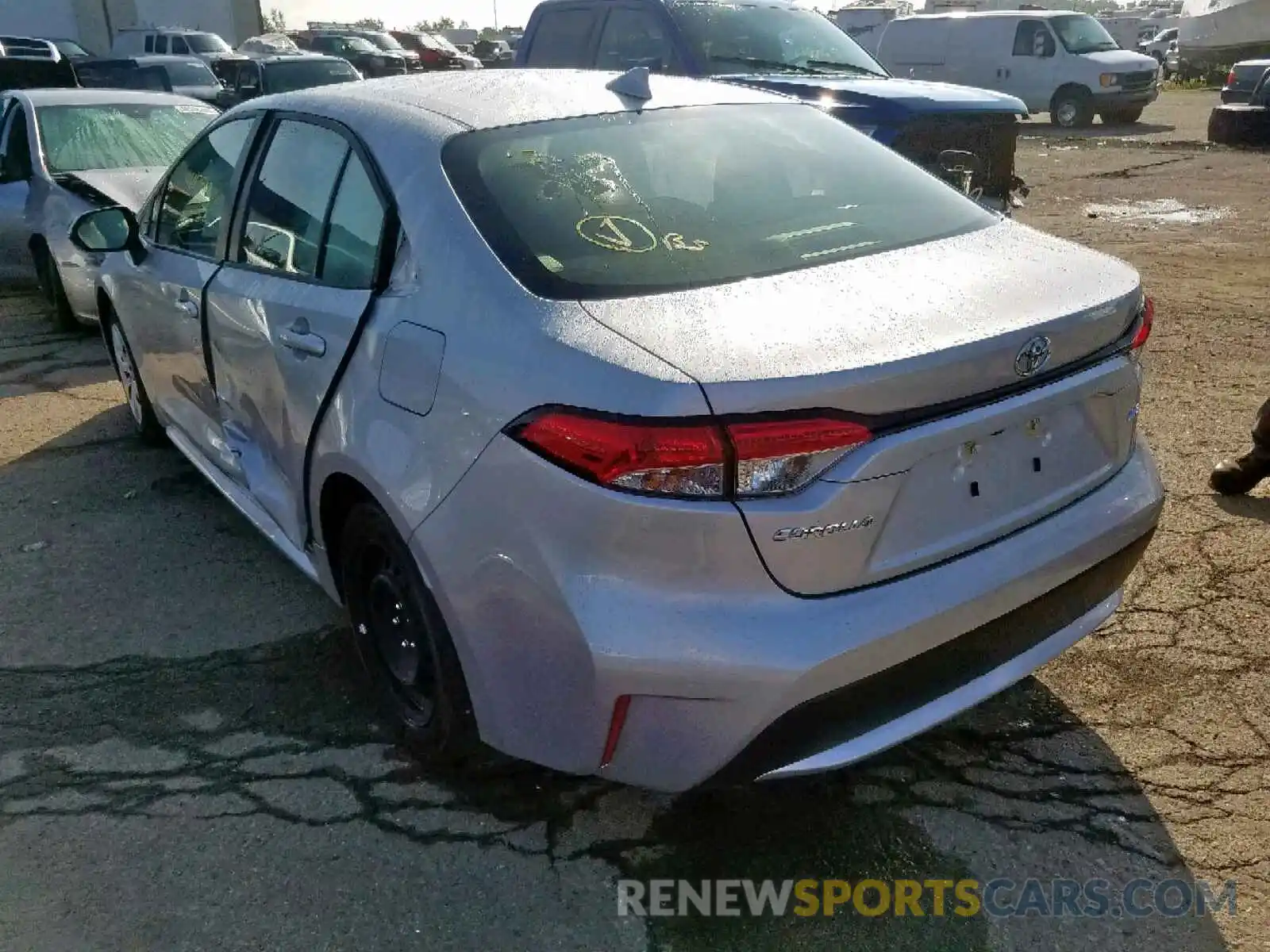 3 Photograph of a damaged car JTDEPRAE8LJ031284 TOYOTA COROLLA 2020