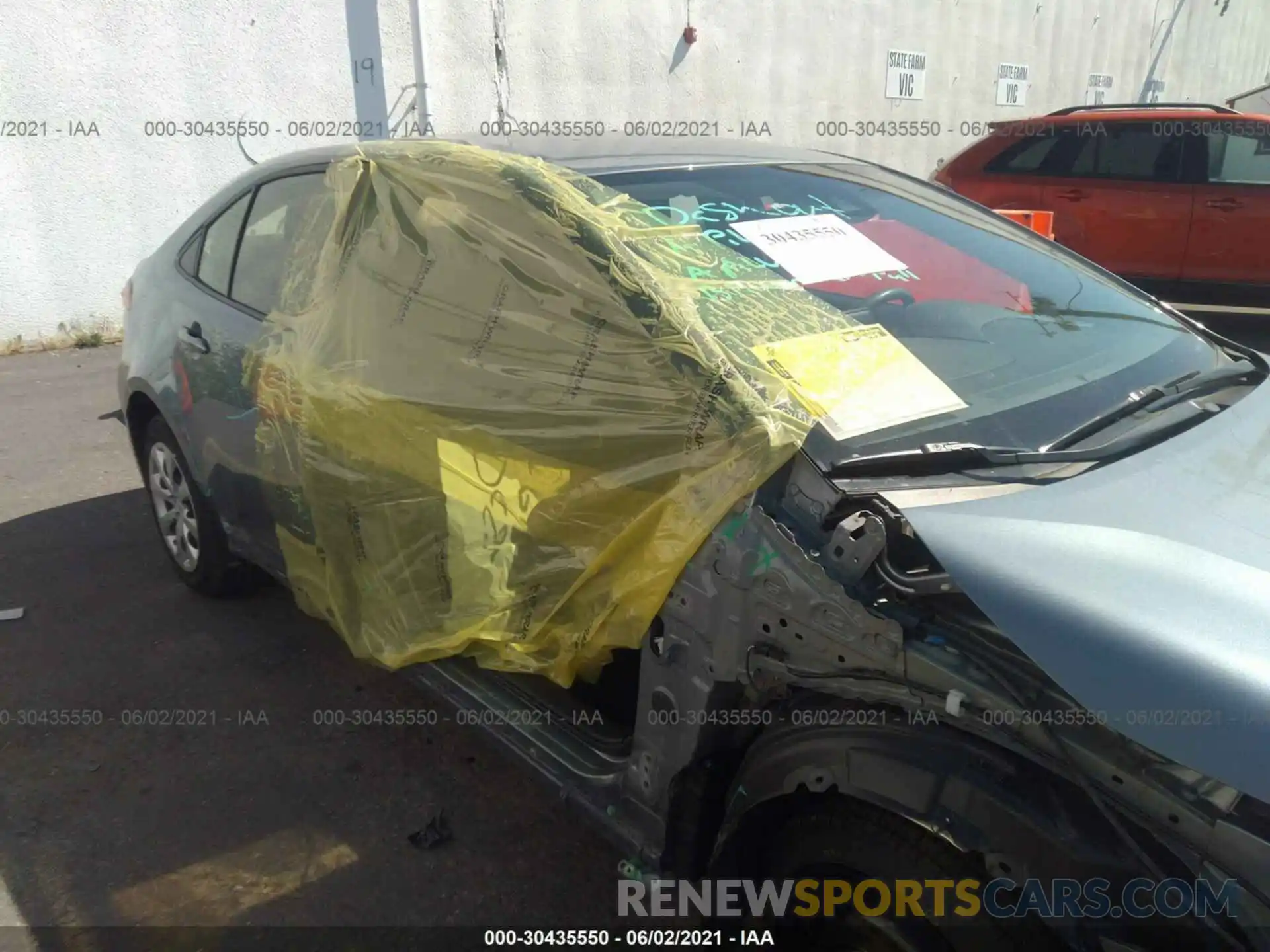 6 Photograph of a damaged car JTDEPRAE8LJ032418 TOYOTA COROLLA 2020