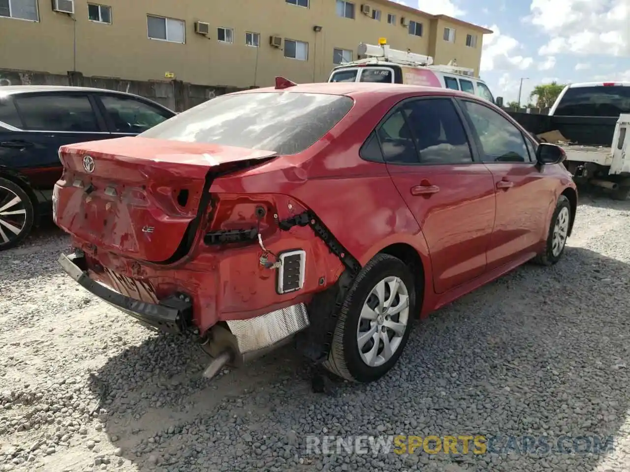 4 Photograph of a damaged car JTDEPRAE8LJ032662 TOYOTA COROLLA 2020