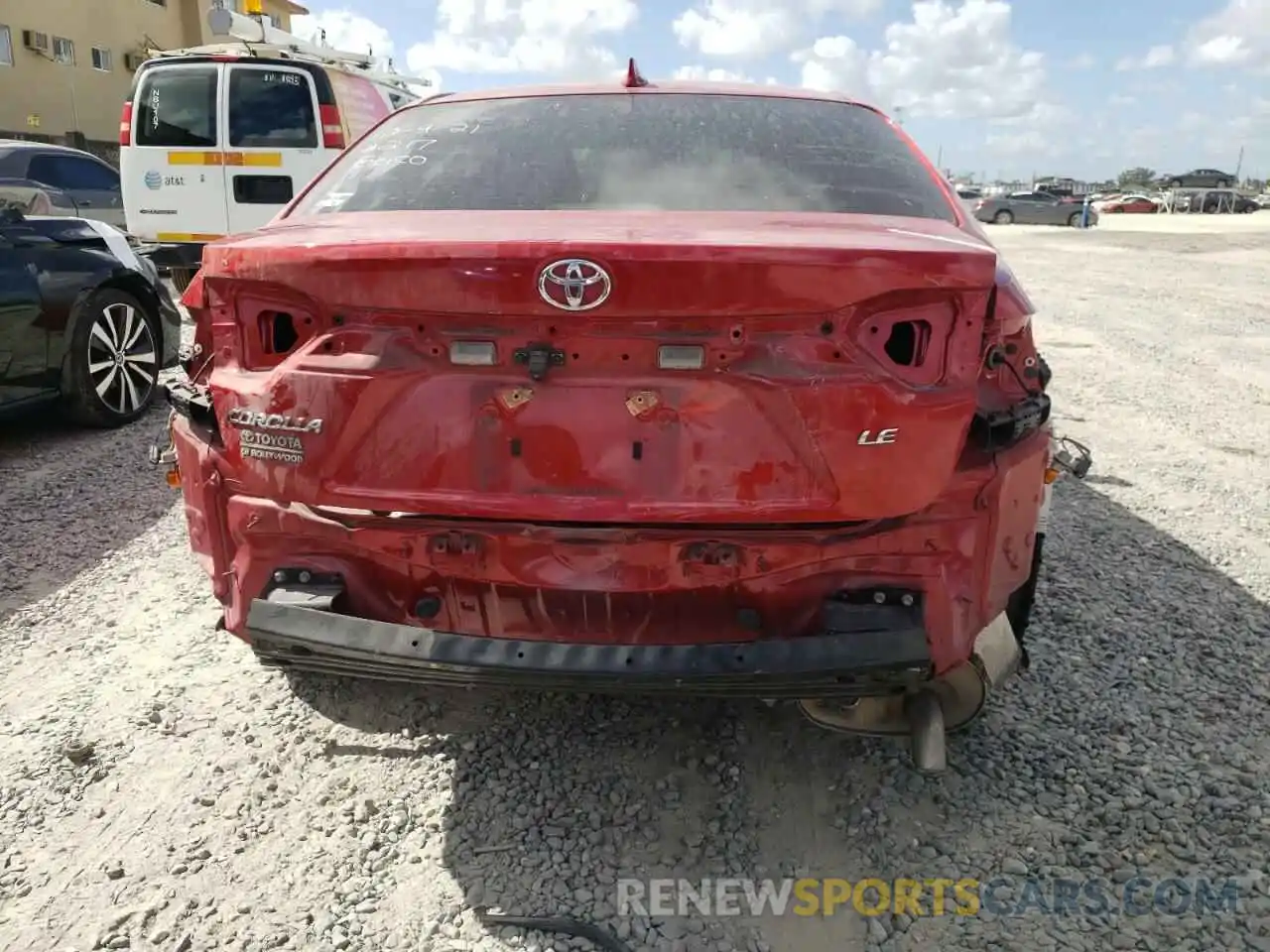 9 Photograph of a damaged car JTDEPRAE8LJ032662 TOYOTA COROLLA 2020