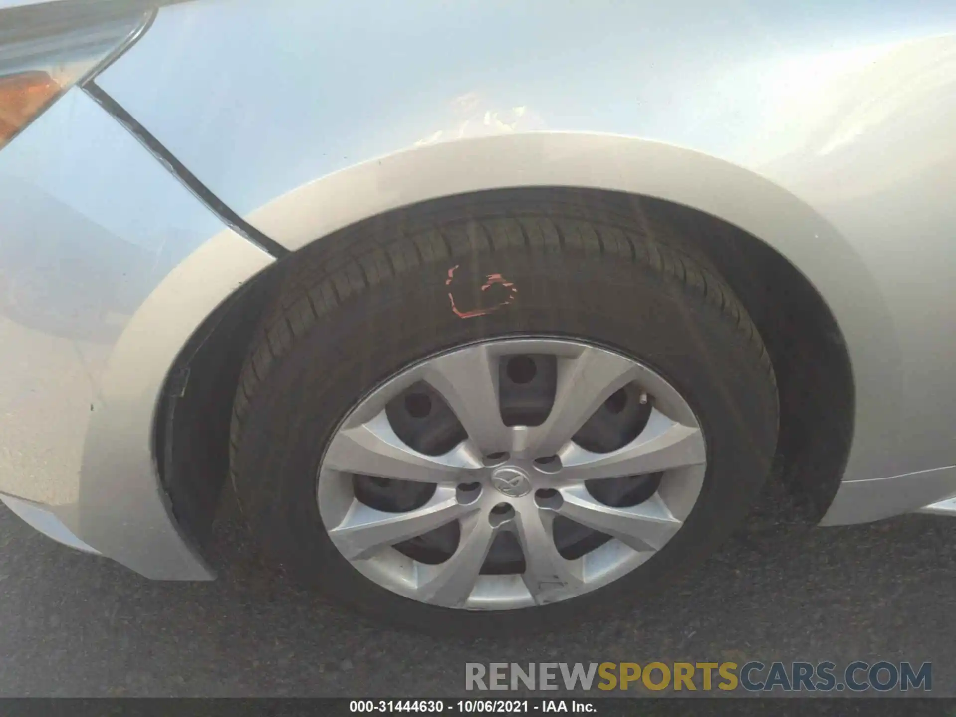 12 Photograph of a damaged car JTDEPRAE8LJ032886 TOYOTA COROLLA 2020