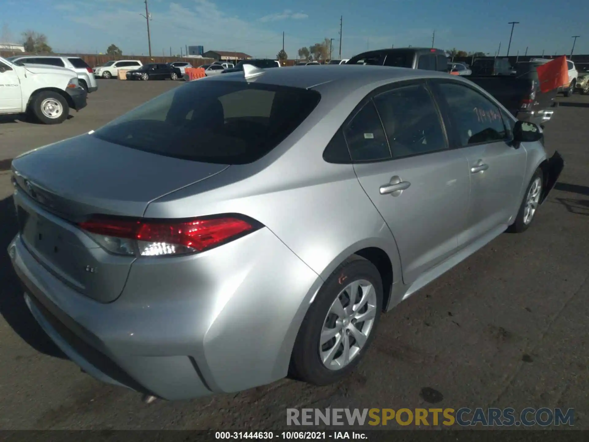 4 Photograph of a damaged car JTDEPRAE8LJ032886 TOYOTA COROLLA 2020