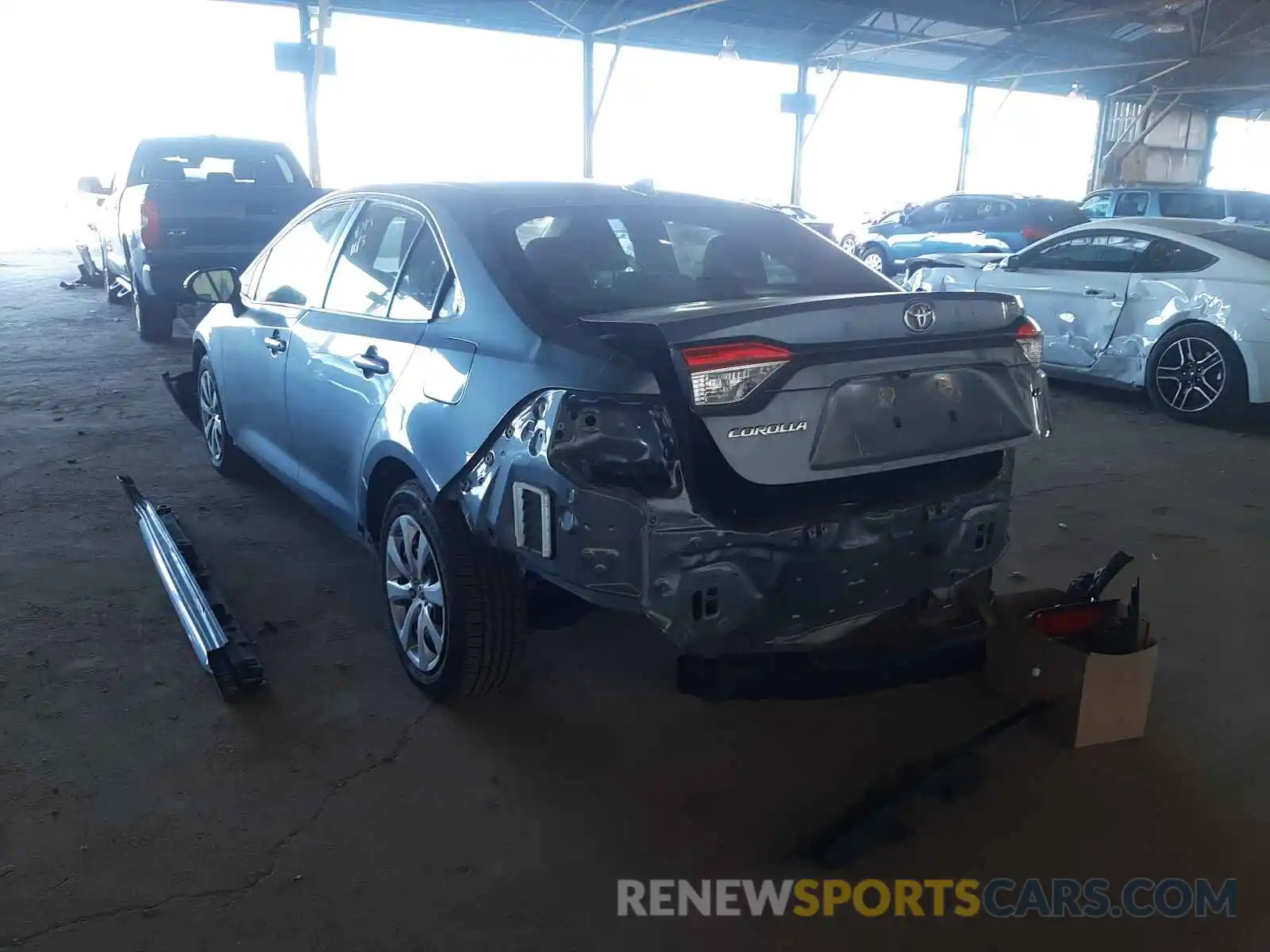 3 Photograph of a damaged car JTDEPRAE8LJ032998 TOYOTA COROLLA 2020