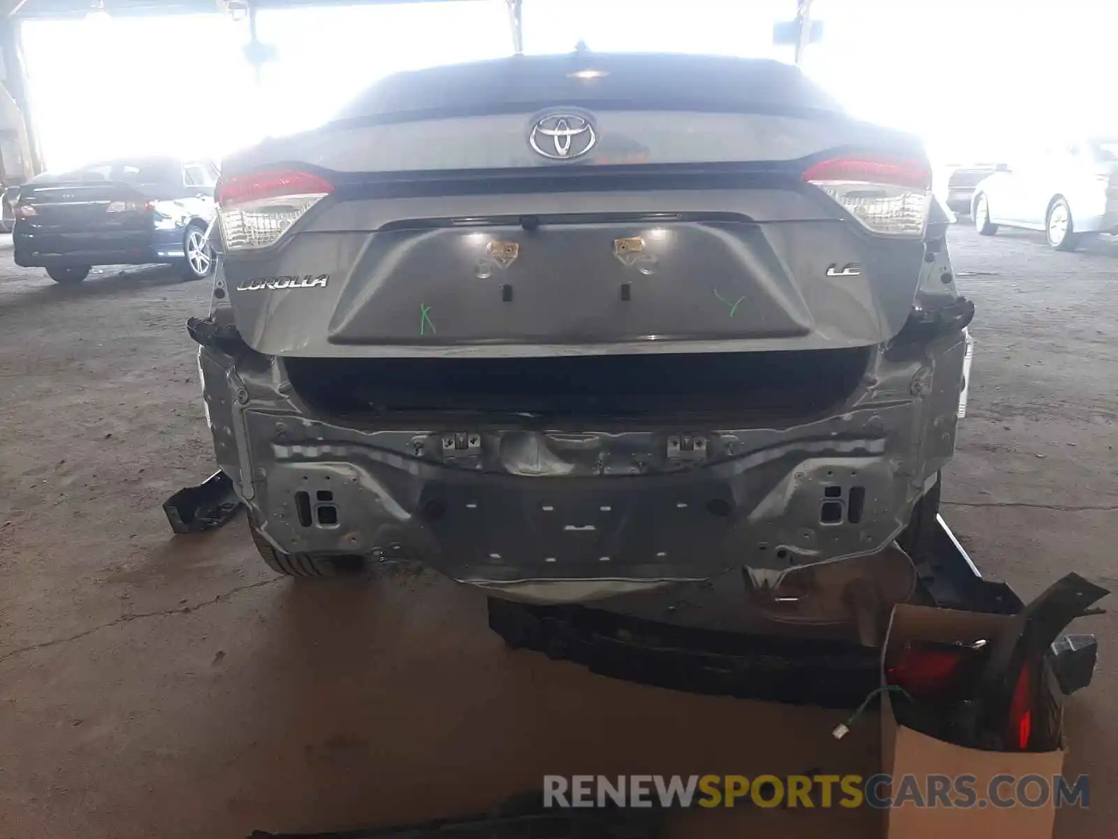 9 Photograph of a damaged car JTDEPRAE8LJ032998 TOYOTA COROLLA 2020