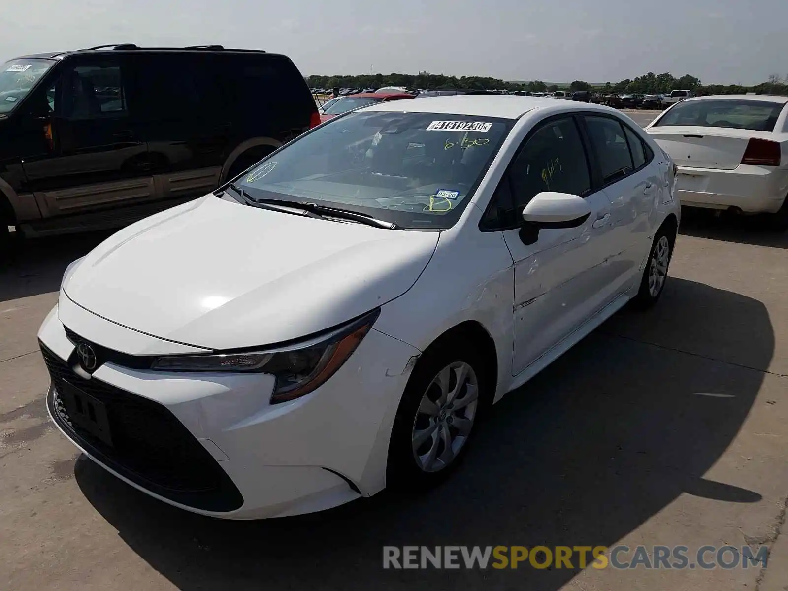 2 Photograph of a damaged car JTDEPRAE8LJ034931 TOYOTA COROLLA 2020