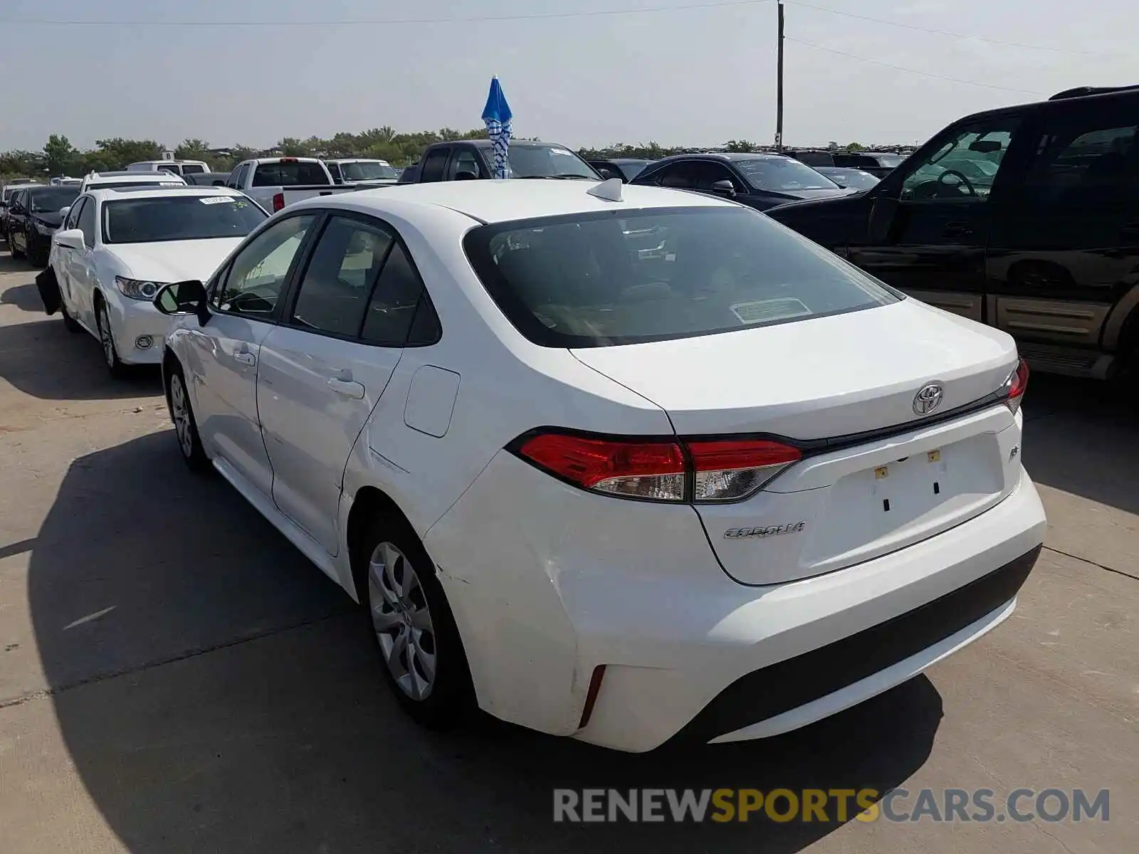 3 Photograph of a damaged car JTDEPRAE8LJ034931 TOYOTA COROLLA 2020