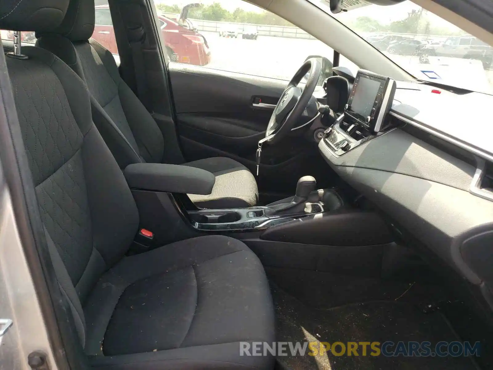 5 Photograph of a damaged car JTDEPRAE8LJ035352 TOYOTA COROLLA 2020