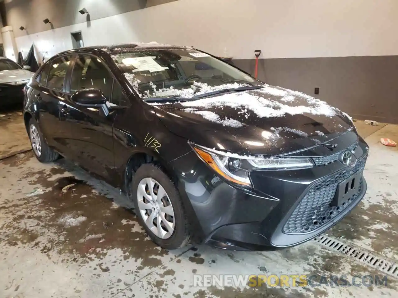 1 Photograph of a damaged car JTDEPRAE8LJ037053 TOYOTA COROLLA 2020