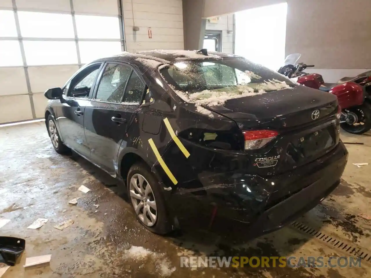 3 Photograph of a damaged car JTDEPRAE8LJ037053 TOYOTA COROLLA 2020