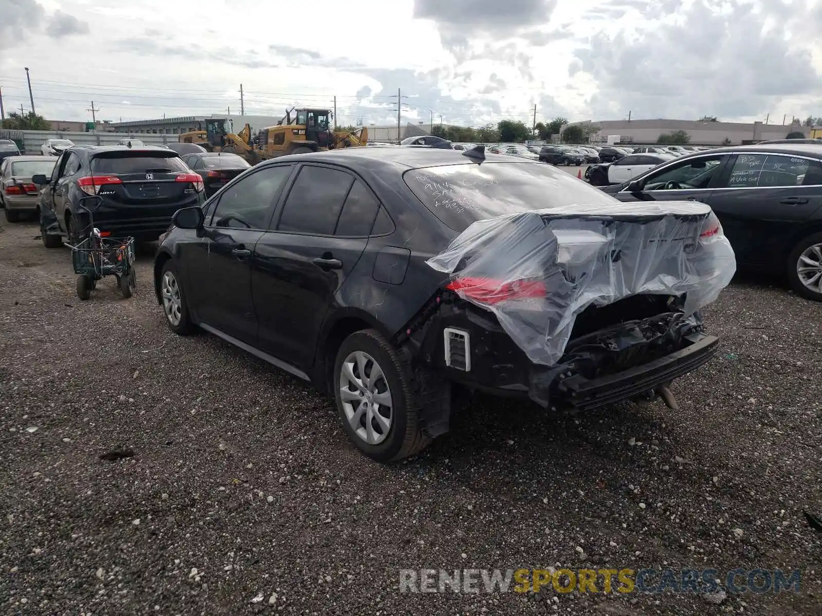 3 Photograph of a damaged car JTDEPRAE8LJ037683 TOYOTA COROLLA 2020