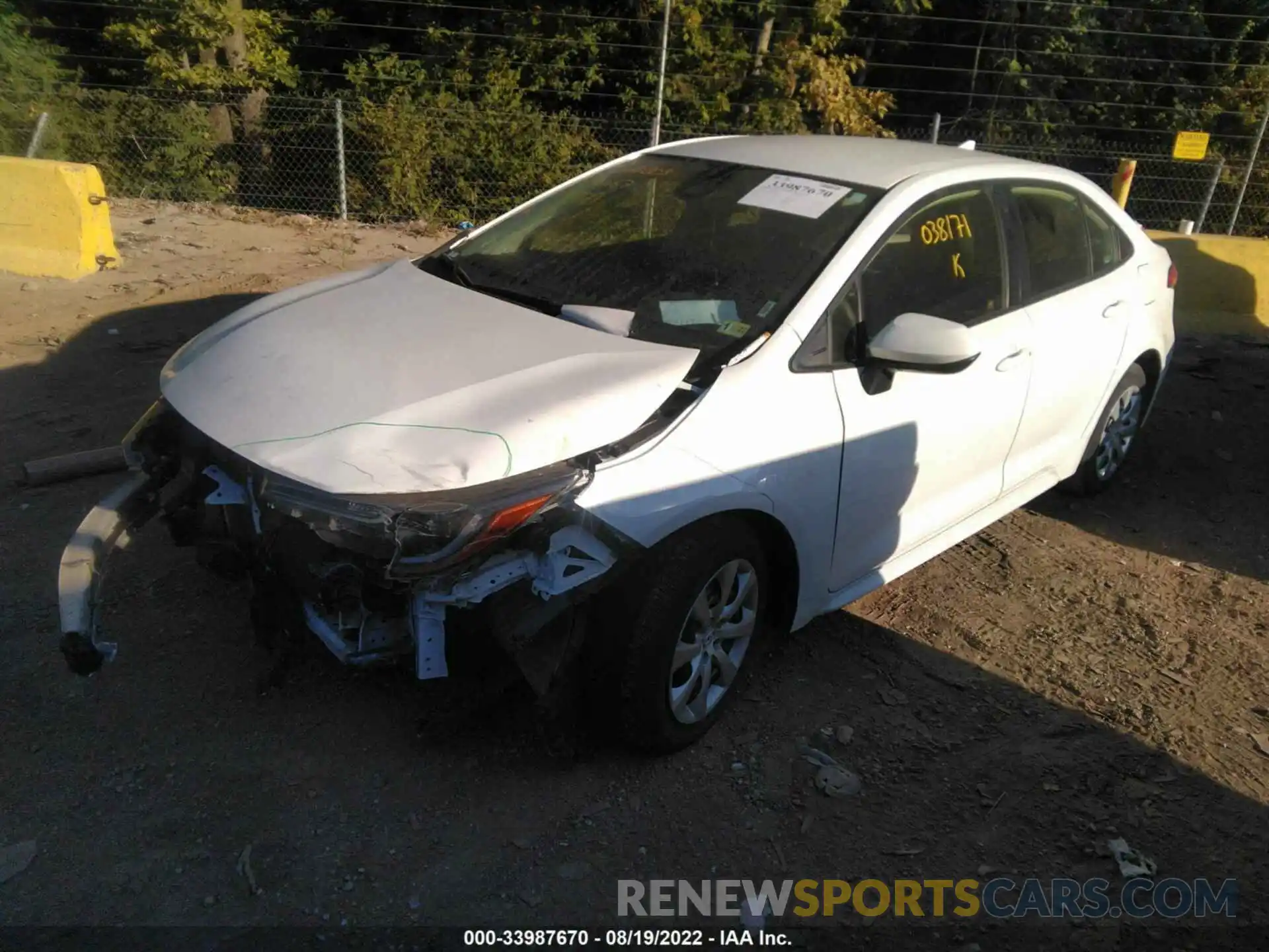 2 Photograph of a damaged car JTDEPRAE8LJ038171 TOYOTA COROLLA 2020