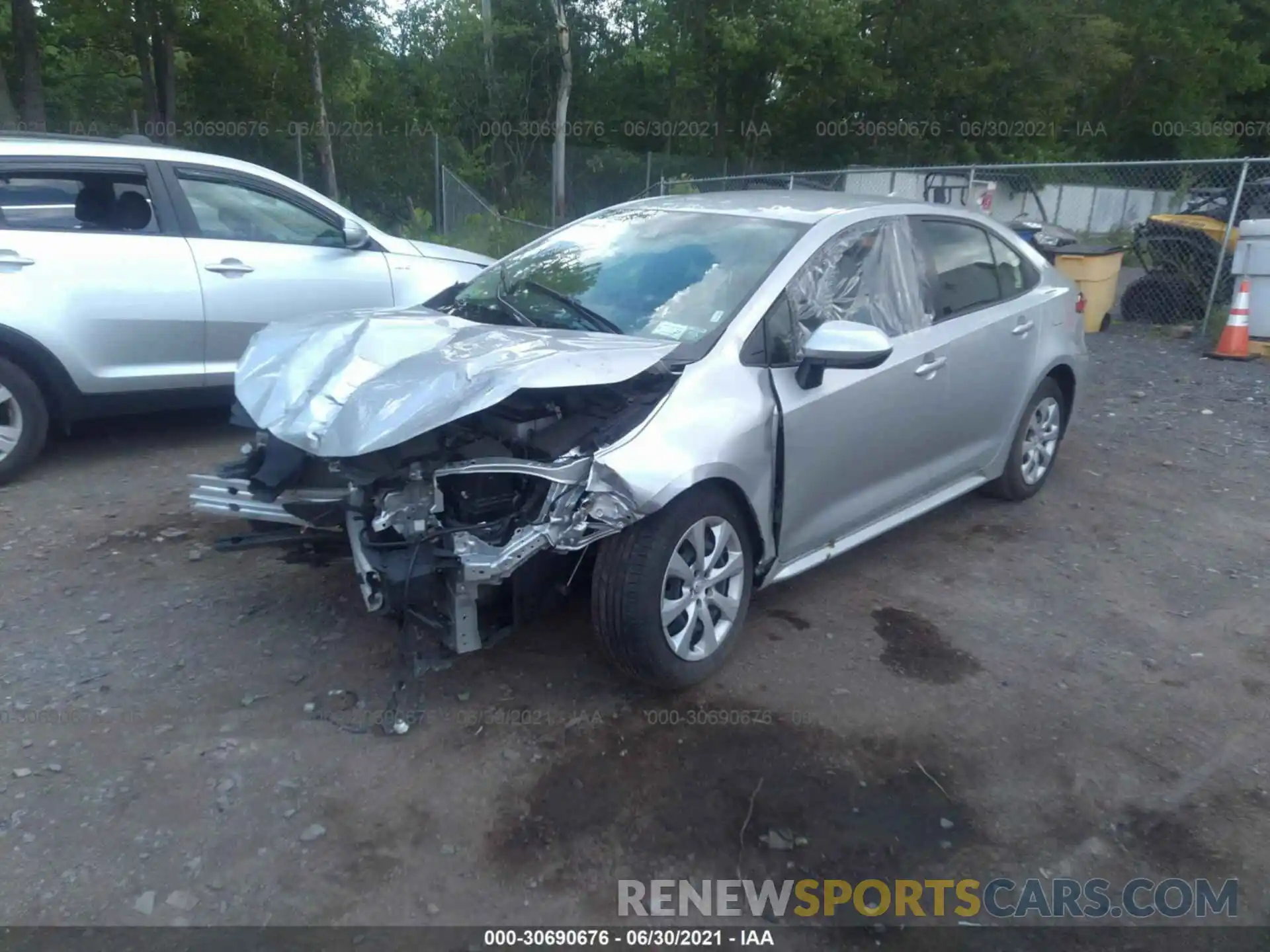 2 Photograph of a damaged car JTDEPRAE8LJ038560 TOYOTA COROLLA 2020