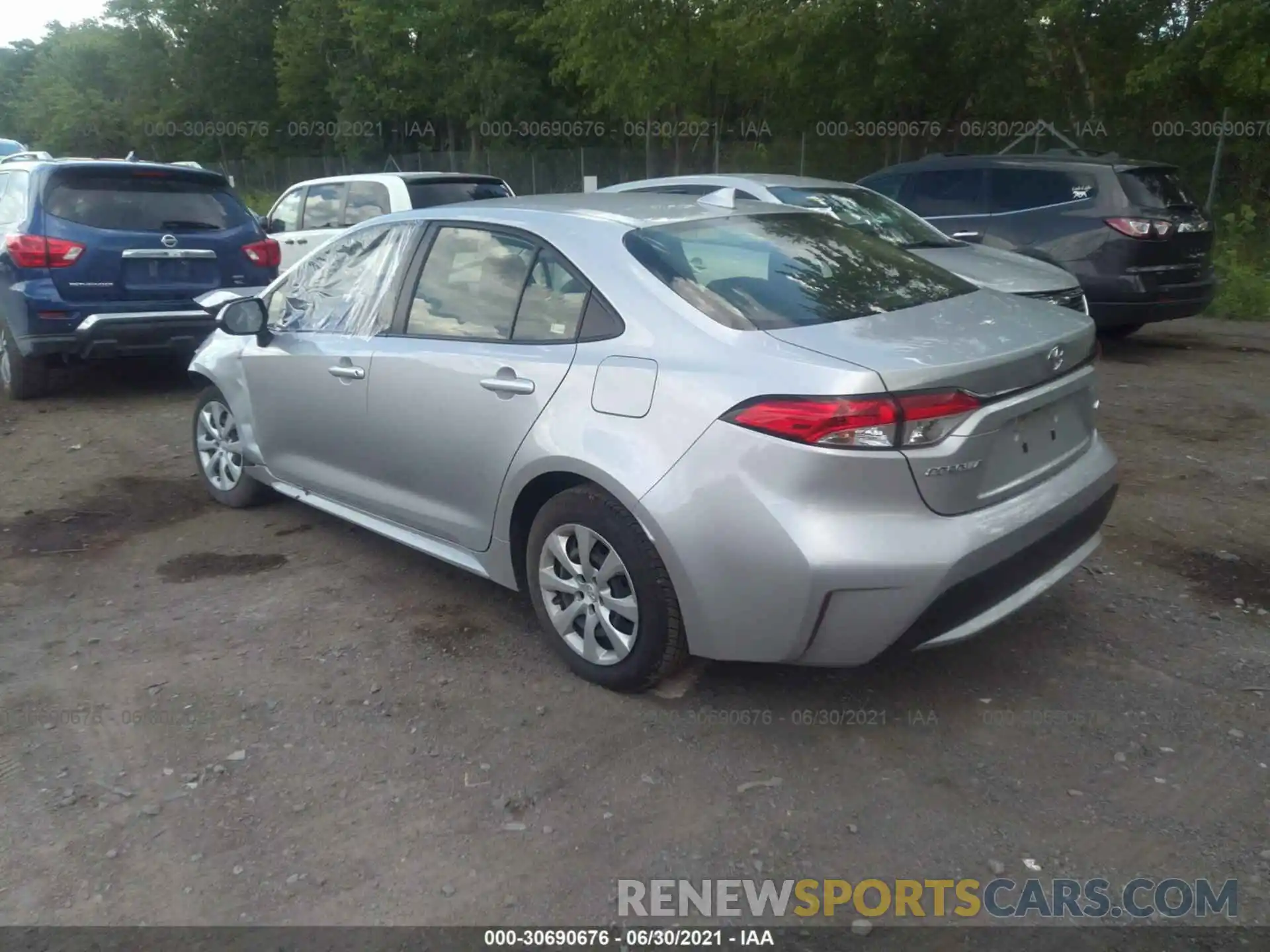 3 Photograph of a damaged car JTDEPRAE8LJ038560 TOYOTA COROLLA 2020