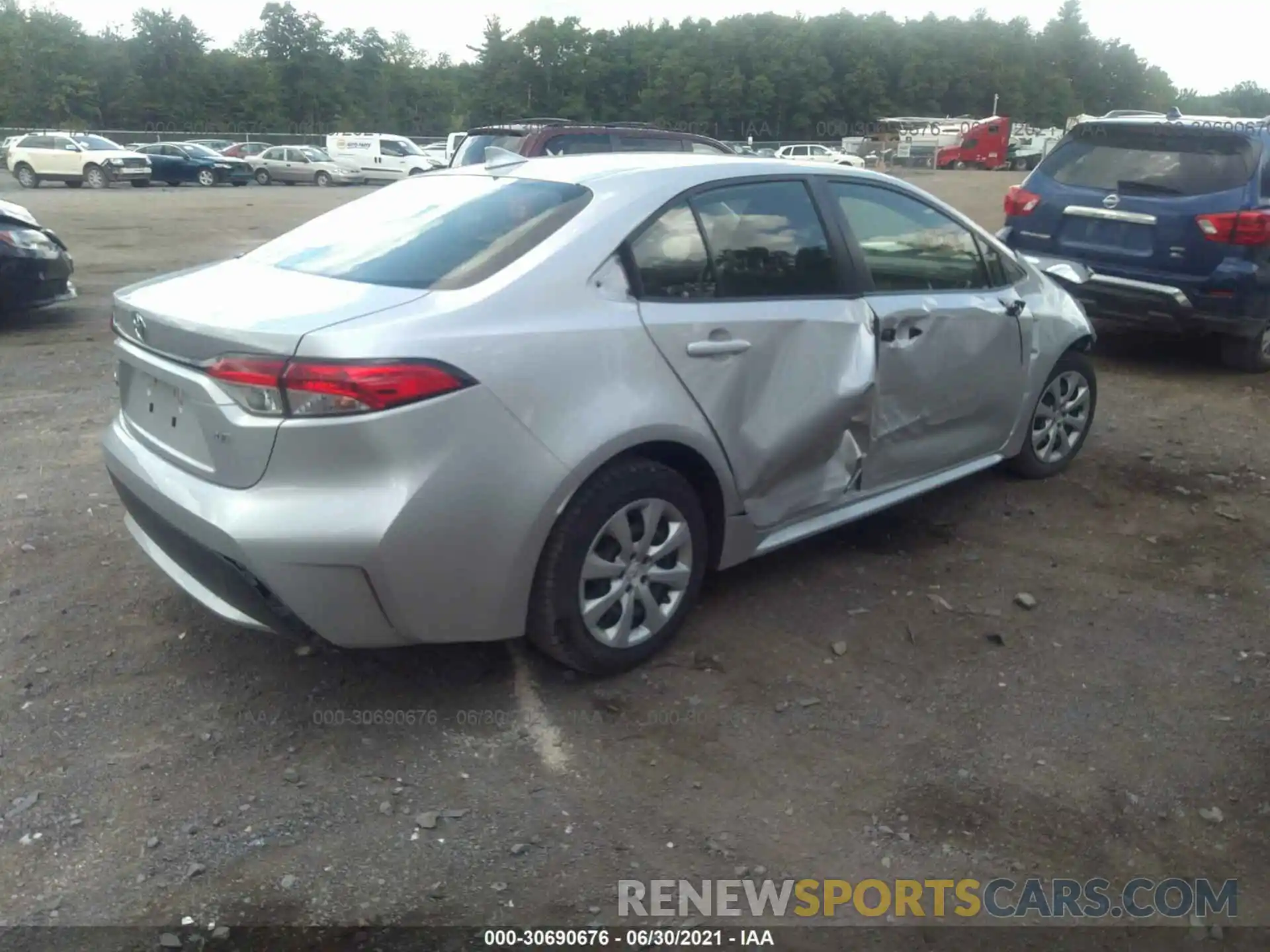 4 Photograph of a damaged car JTDEPRAE8LJ038560 TOYOTA COROLLA 2020