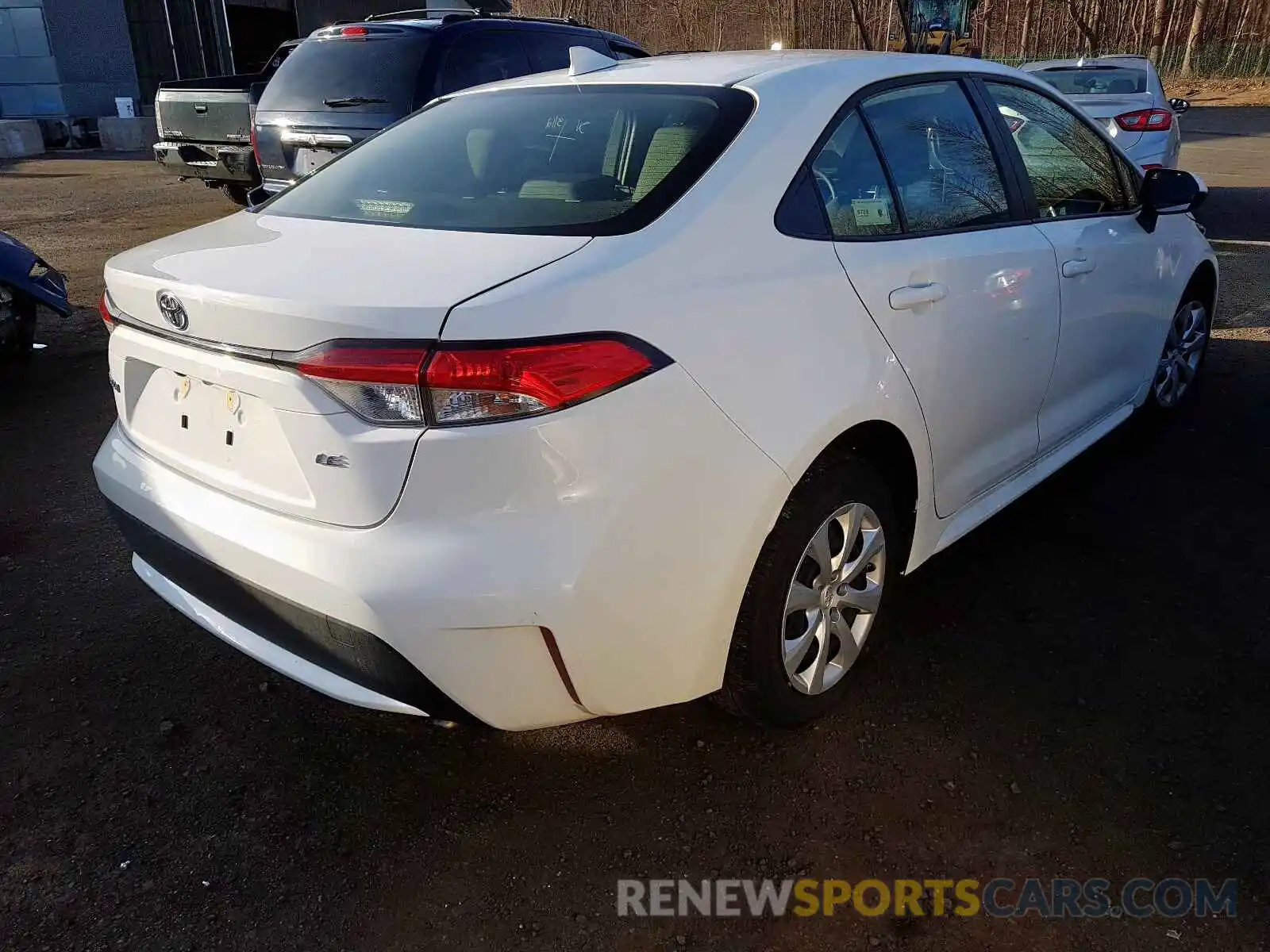 4 Photograph of a damaged car JTDEPRAE8LJ039711 TOYOTA COROLLA 2020