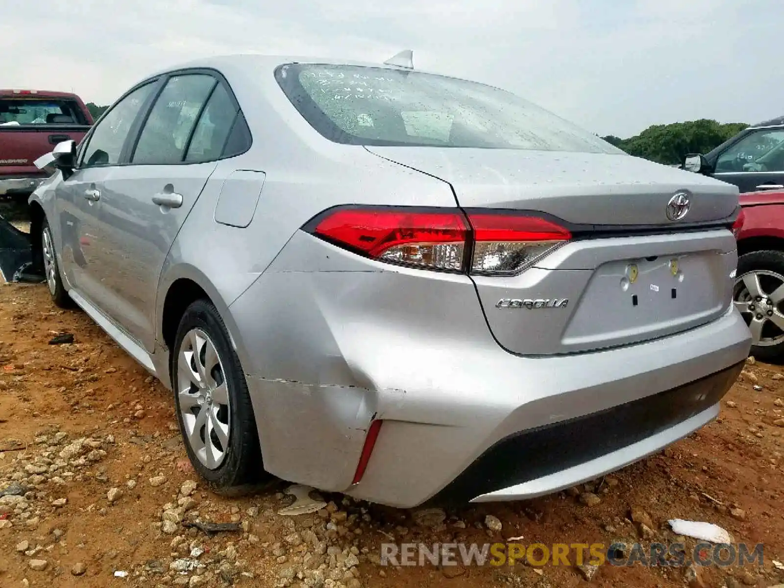 3 Photograph of a damaged car JTDEPRAE8LJ040096 TOYOTA COROLLA 2020