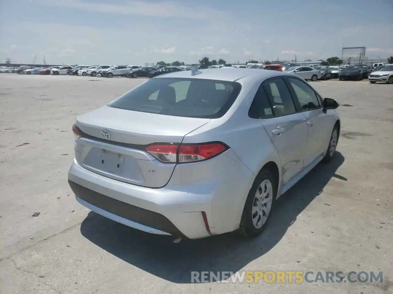 4 Photograph of a damaged car JTDEPRAE8LJ040518 TOYOTA COROLLA 2020