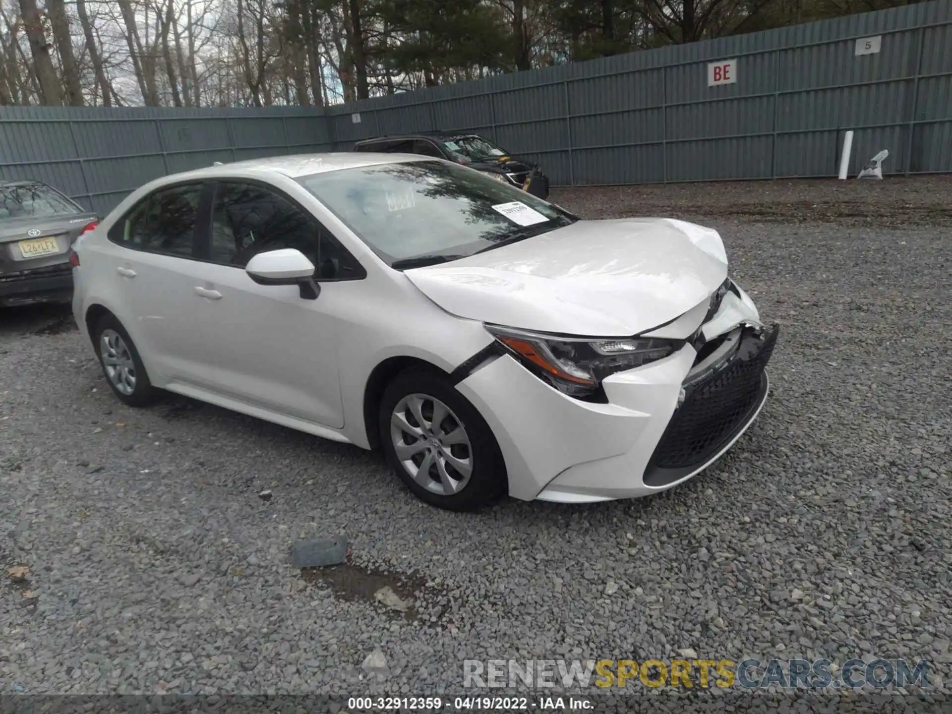 1 Photograph of a damaged car JTDEPRAE8LJ041927 TOYOTA COROLLA 2020