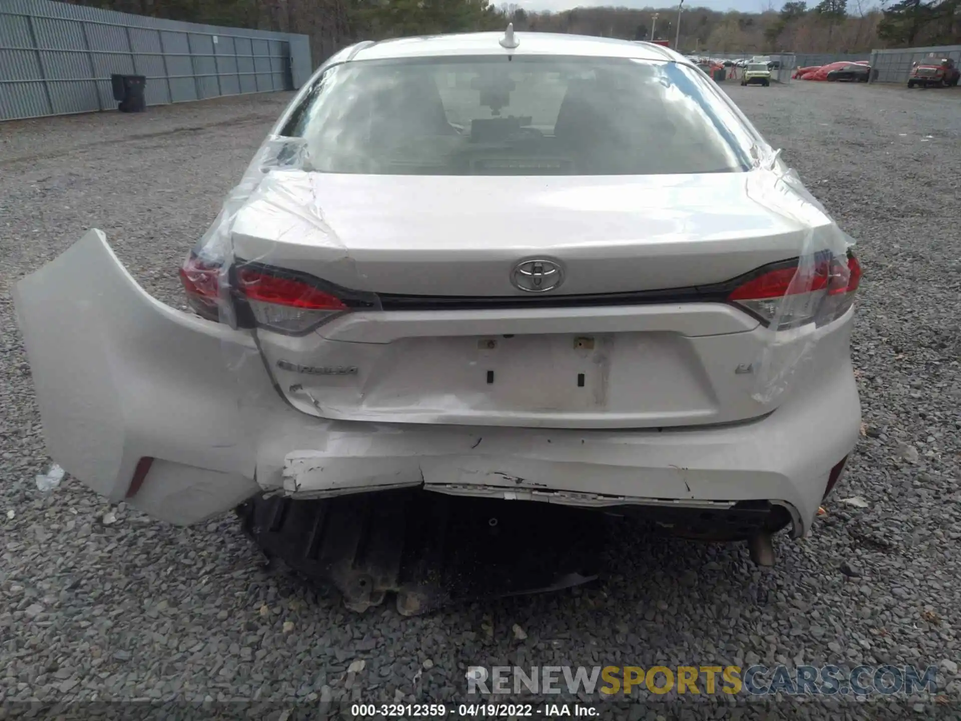 12 Photograph of a damaged car JTDEPRAE8LJ041927 TOYOTA COROLLA 2020