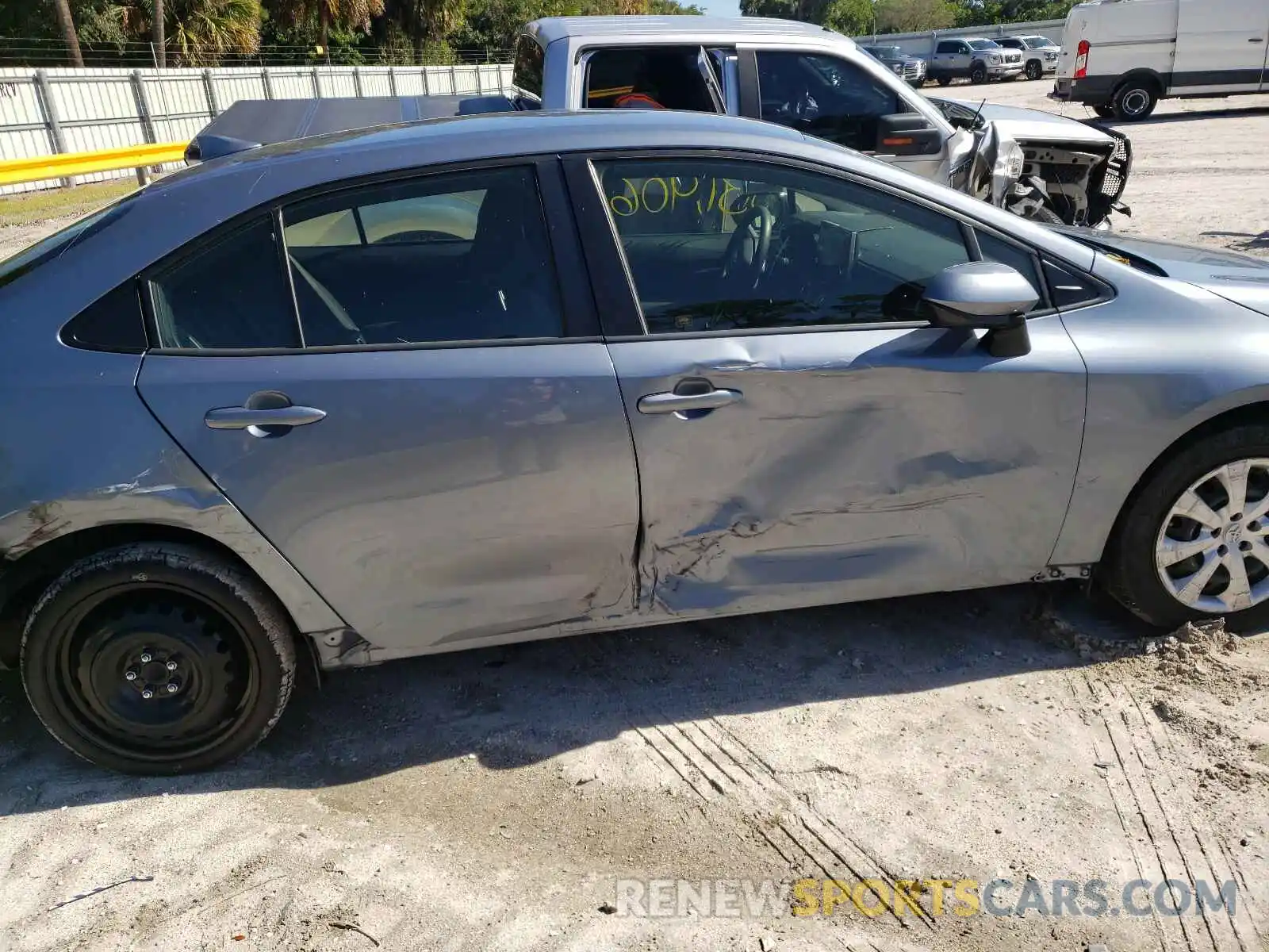 9 Photograph of a damaged car JTDEPRAE8LJ043029 TOYOTA COROLLA 2020