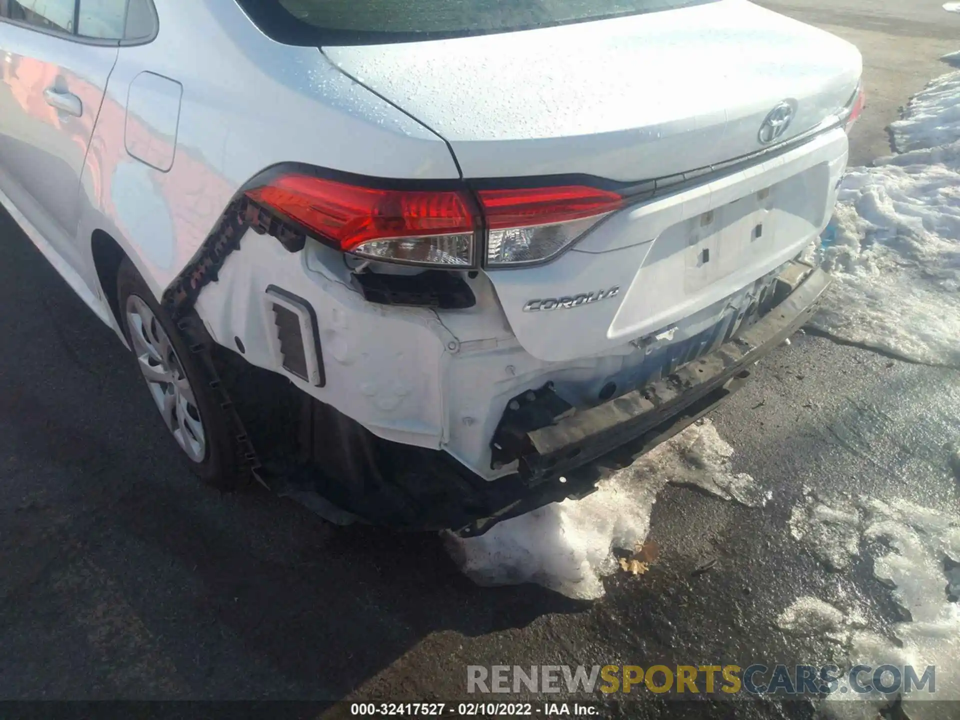 6 Photograph of a damaged car JTDEPRAE8LJ044116 TOYOTA COROLLA 2020