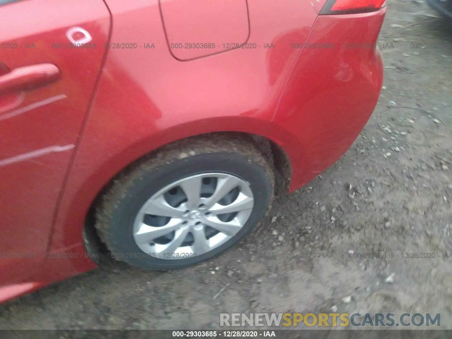 13 Photograph of a damaged car JTDEPRAE8LJ045458 TOYOTA COROLLA 2020