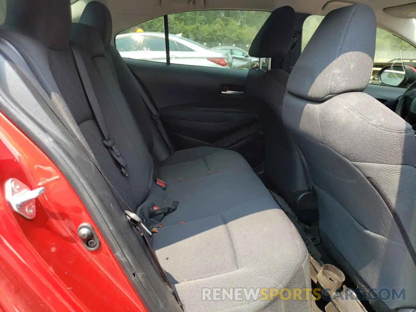 6 Photograph of a damaged car JTDEPRAE8LJ045640 TOYOTA COROLLA 2020