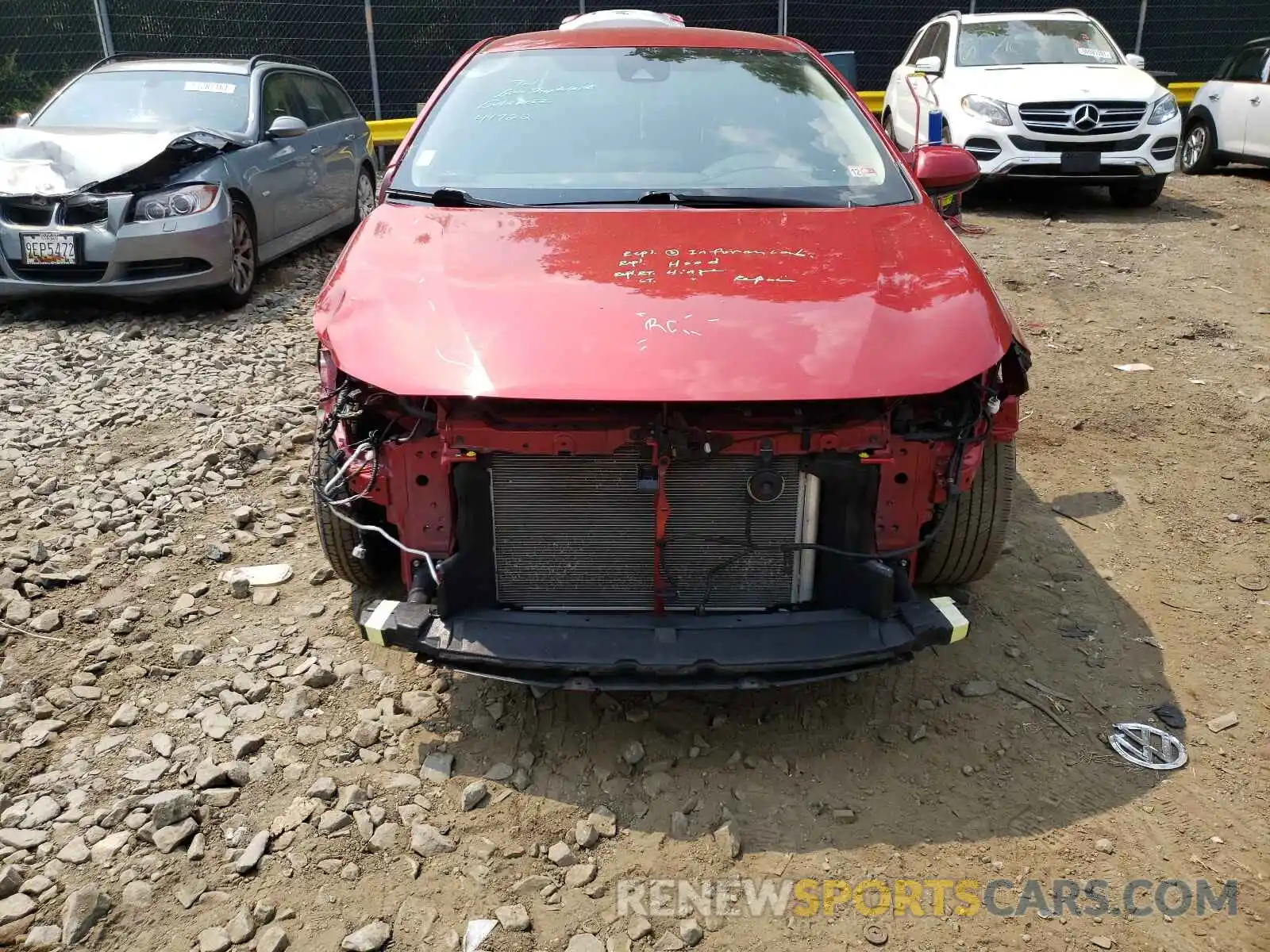 9 Photograph of a damaged car JTDEPRAE8LJ045640 TOYOTA COROLLA 2020