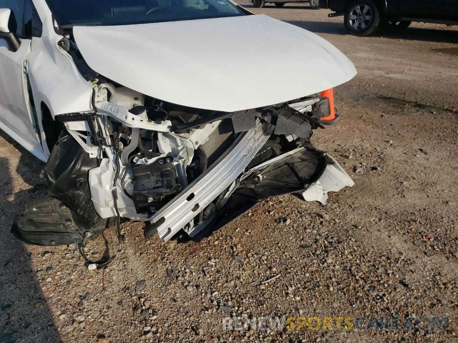 9 Photograph of a damaged car JTDEPRAE8LJ045914 TOYOTA COROLLA 2020