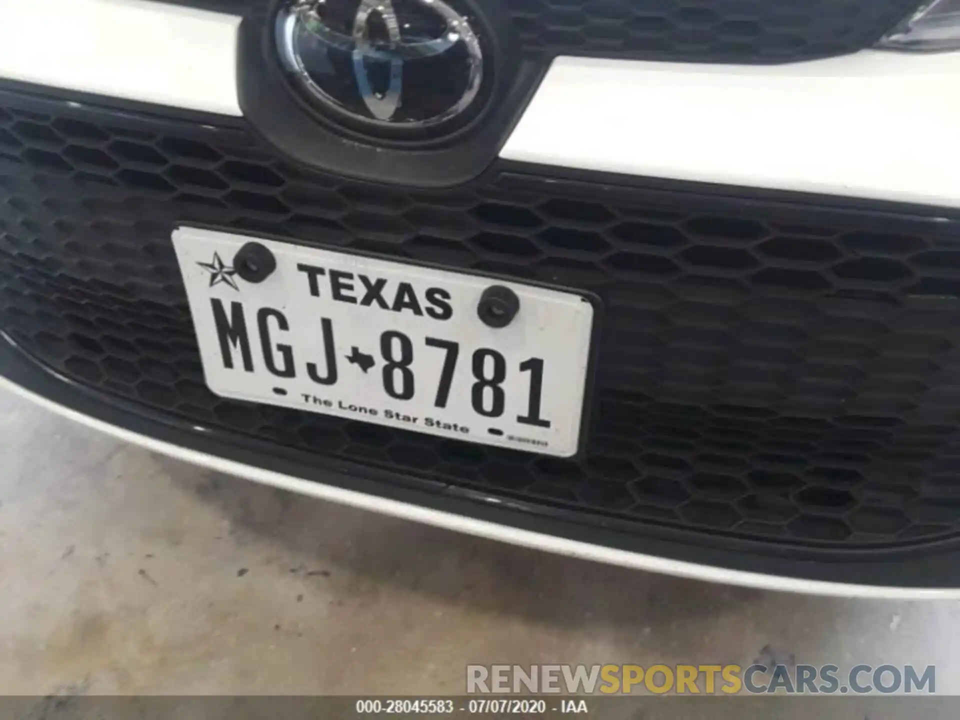 5 Photograph of a damaged car JTDEPRAE8LJ046402 TOYOTA COROLLA 2020